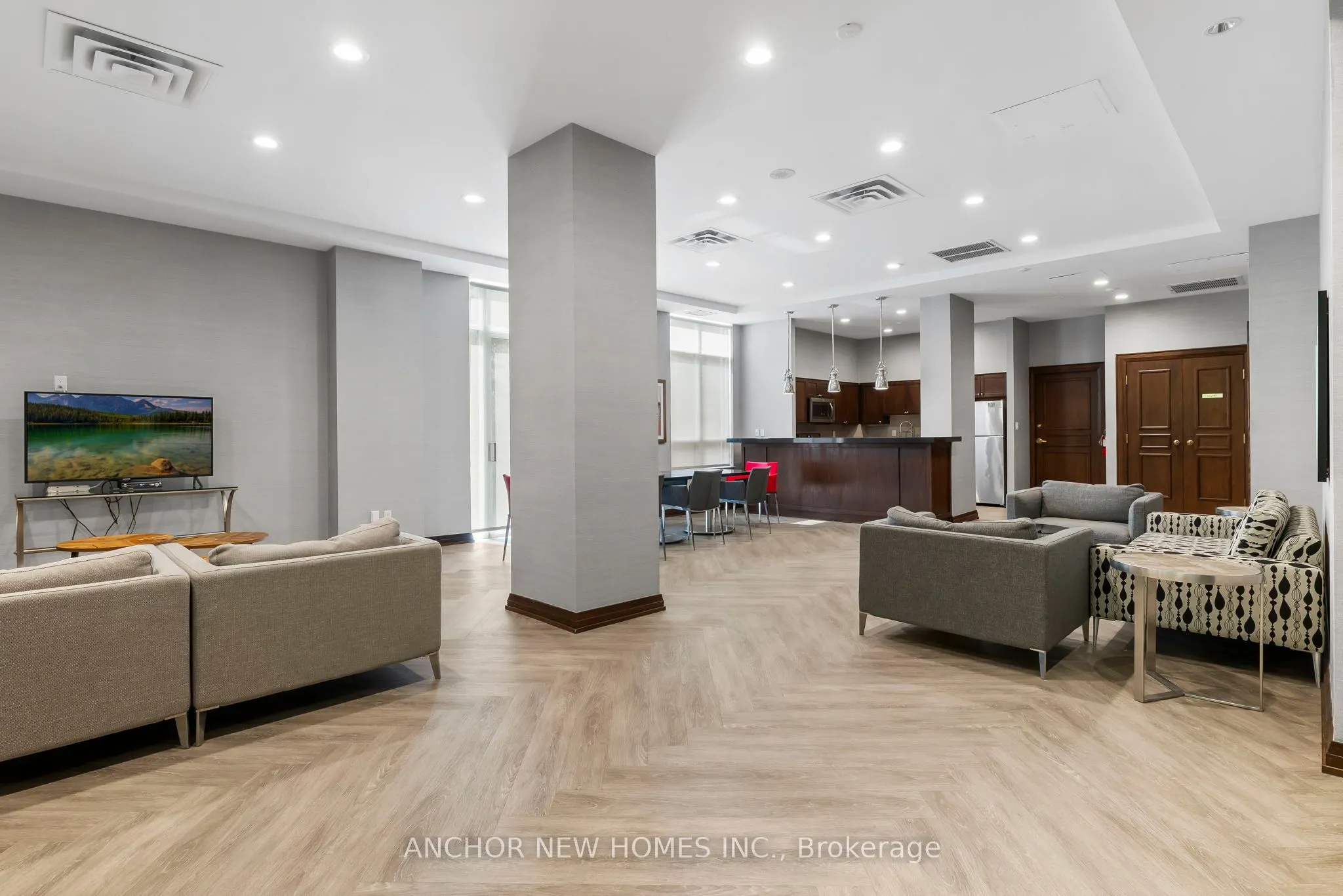 195 Merton Street, #515