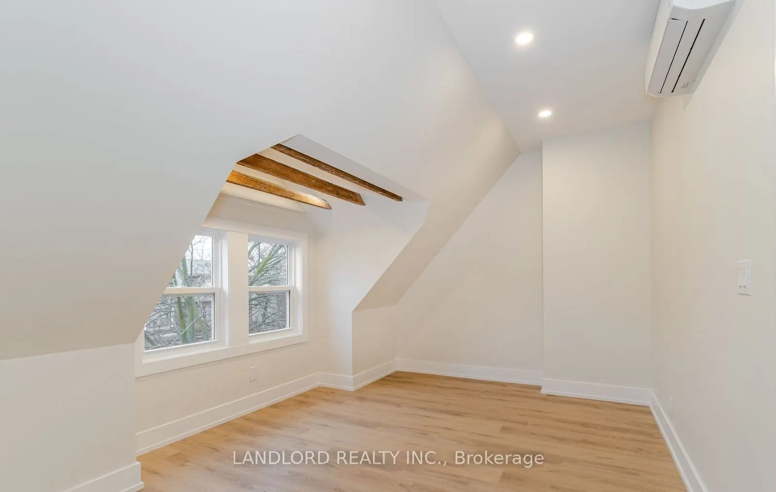73 Dewson Street, #3rd Fl.