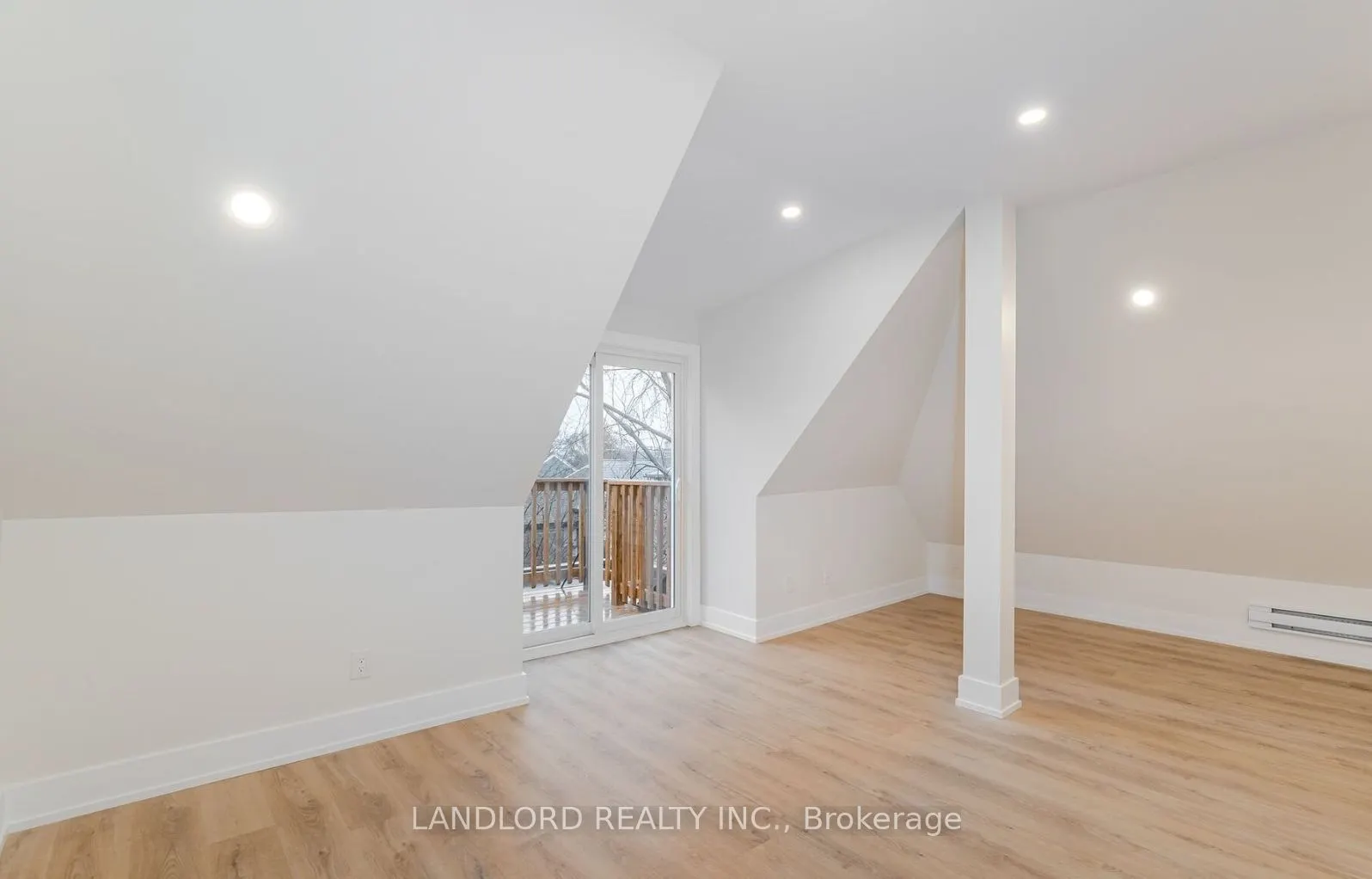 73 Dewson Street, #3rd Fl.