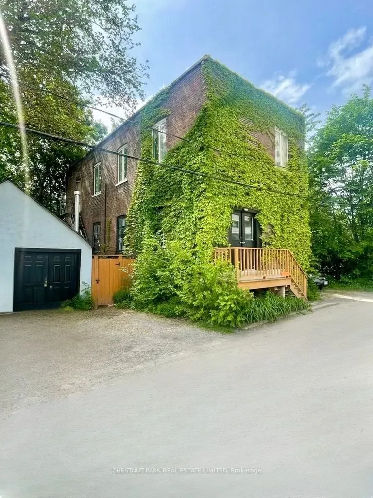 156 Sussex Mews