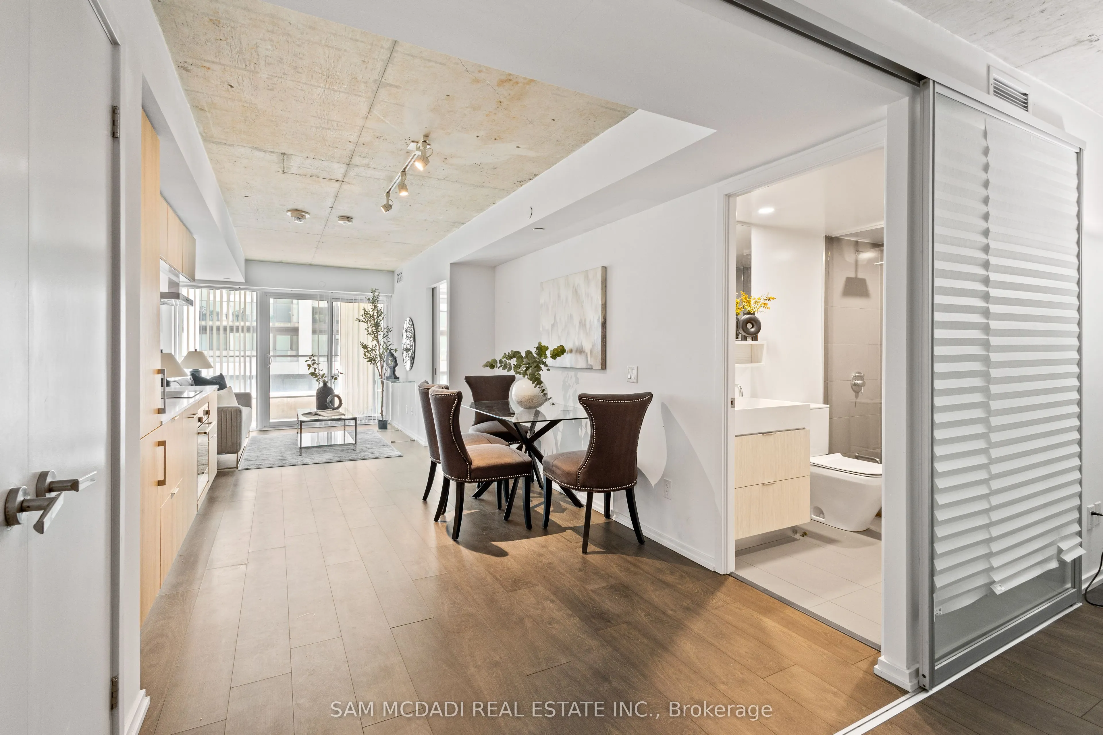 5 Soudan Avenue, #802