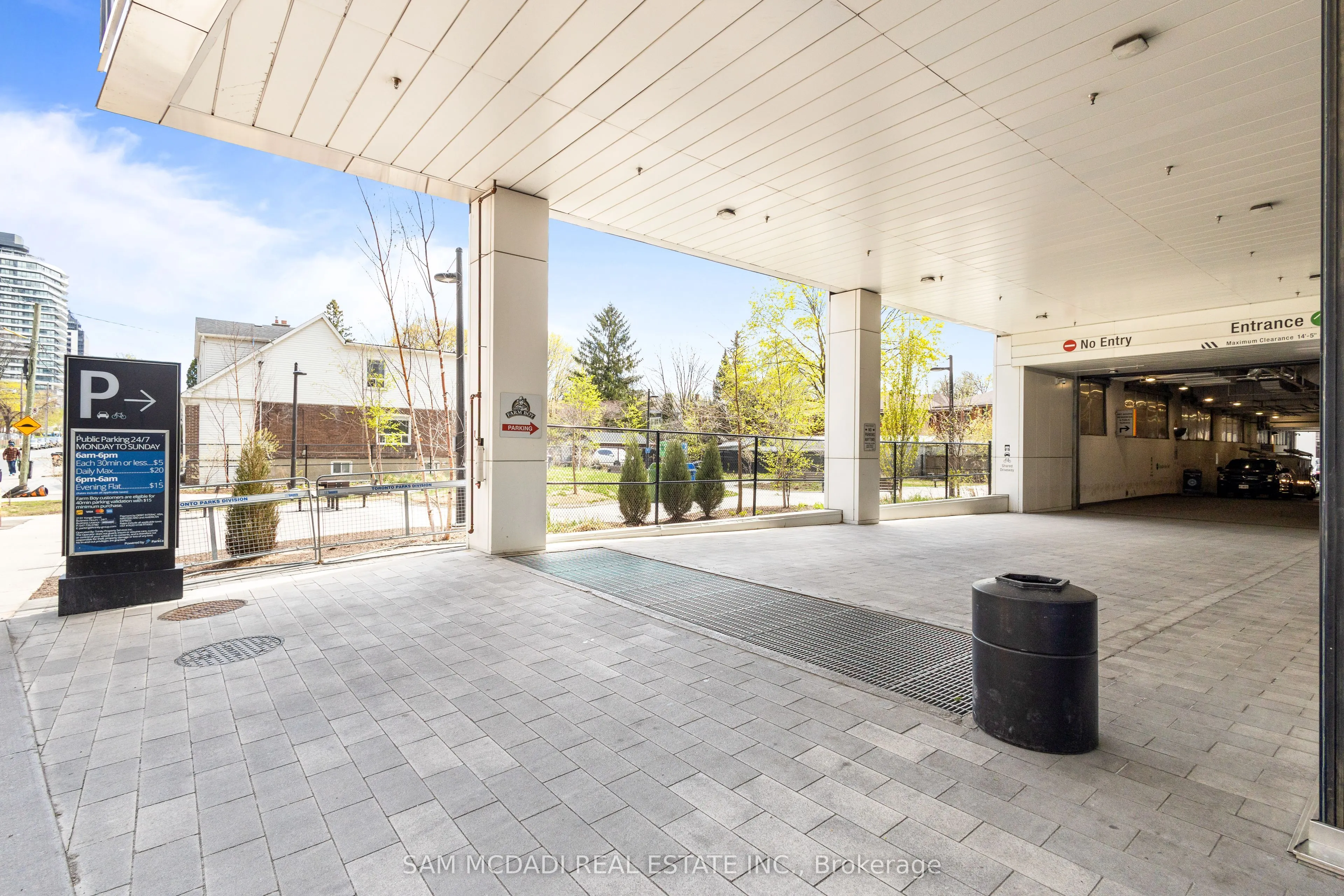 5 Soudan Avenue, #802