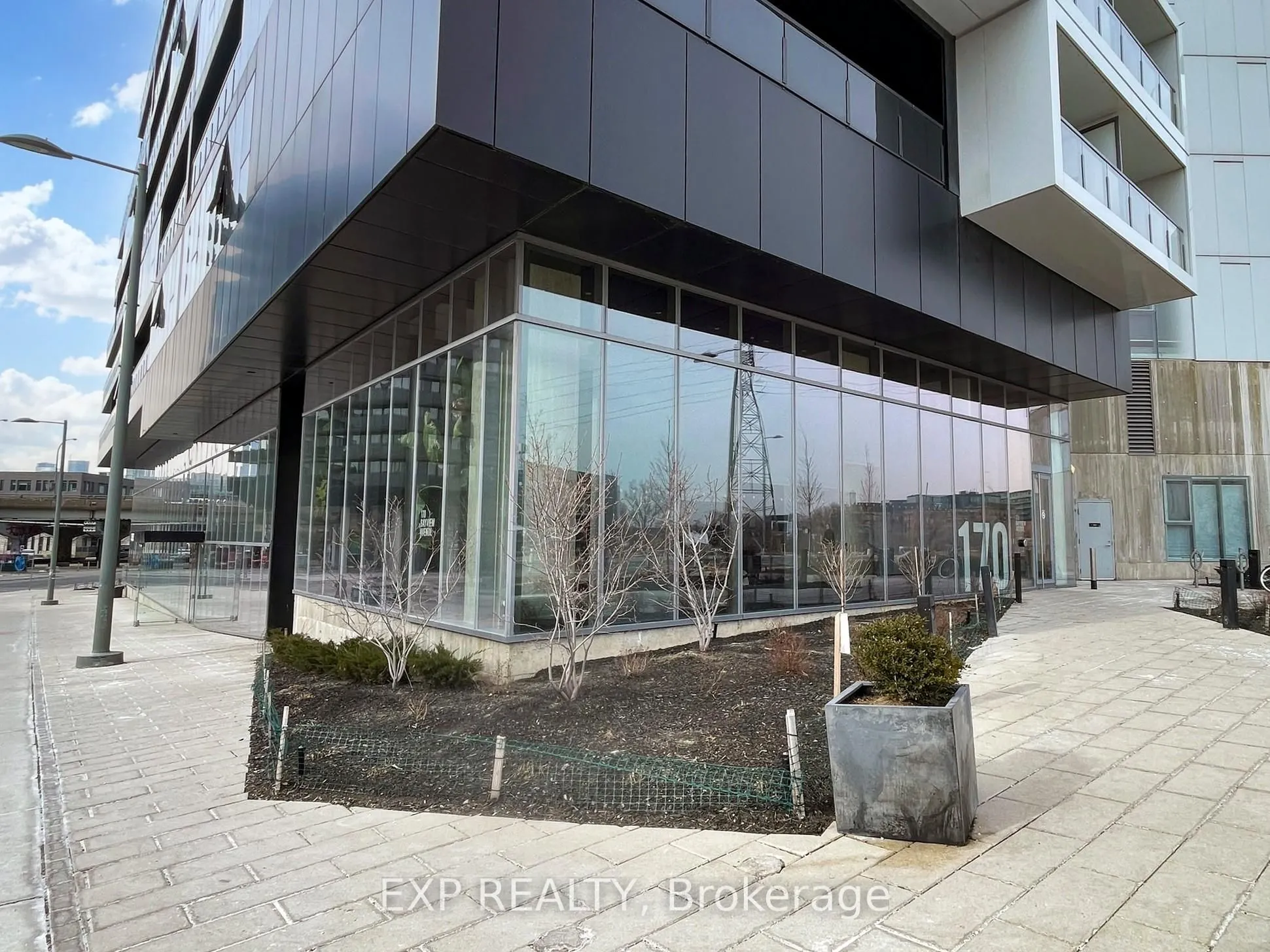 170 Bayview Avenue, #608
