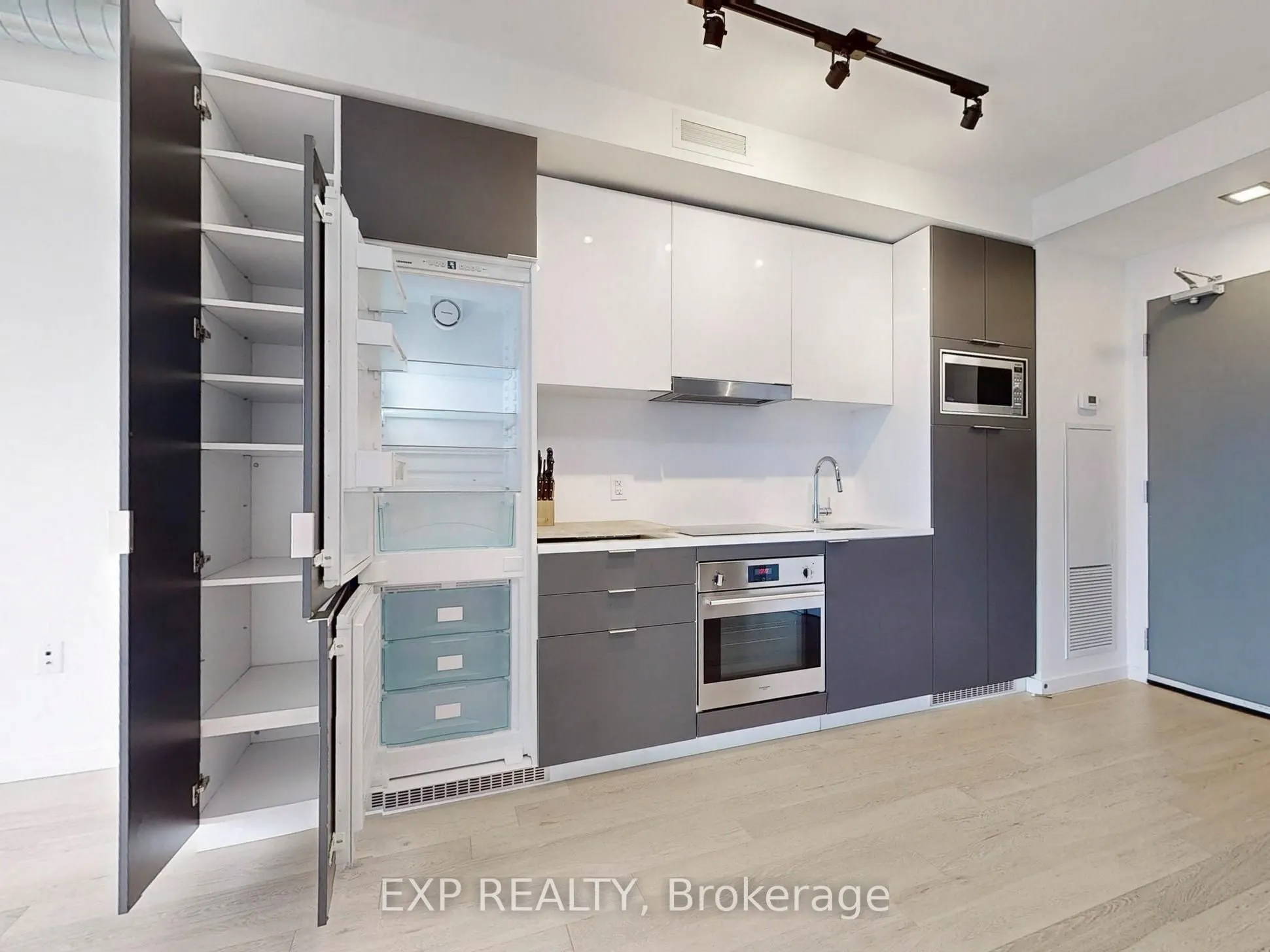 170 Bayview Avenue, #608