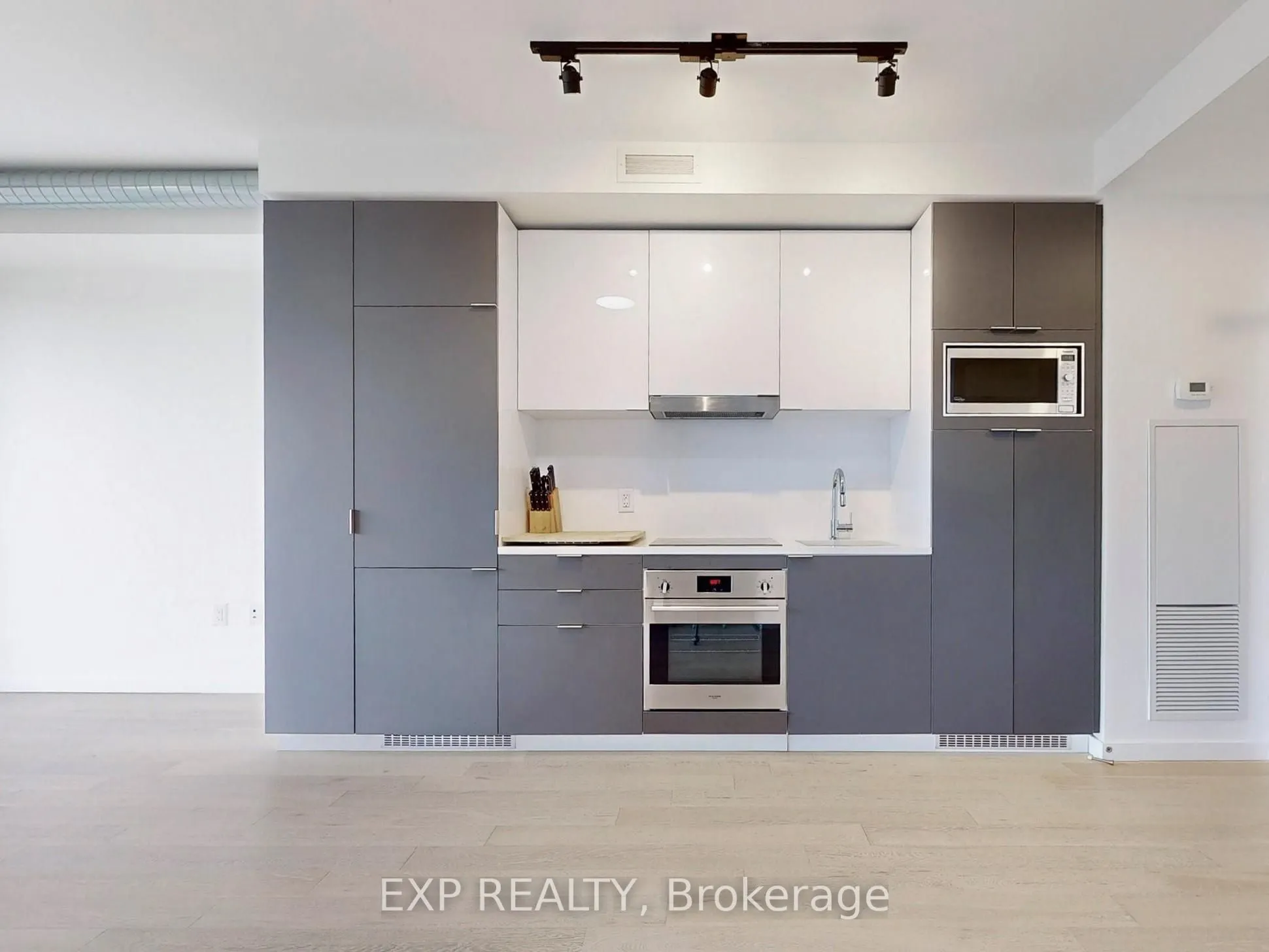 170 Bayview Avenue, #608