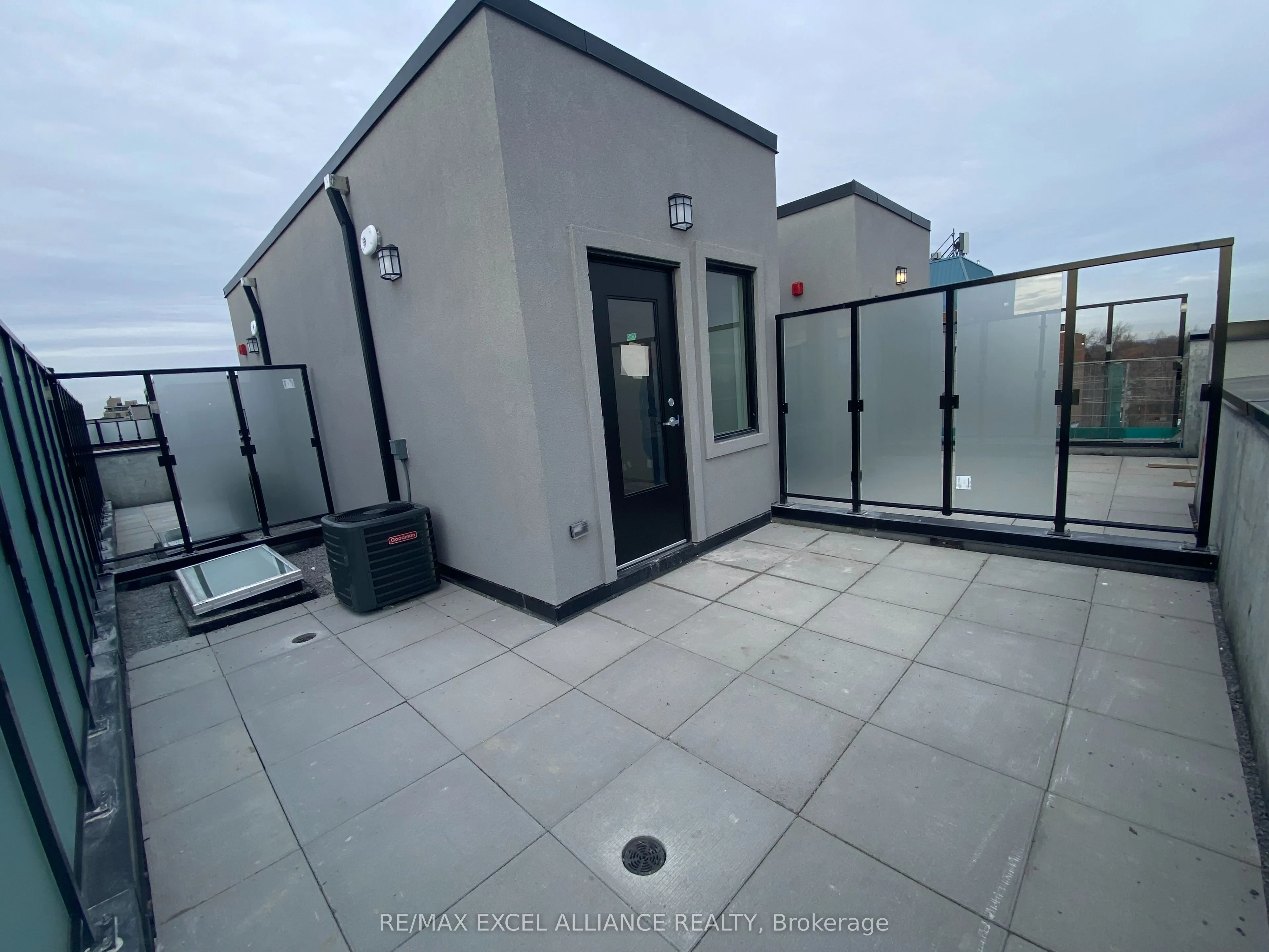 861 Sheppard Ave W Avenue, #39