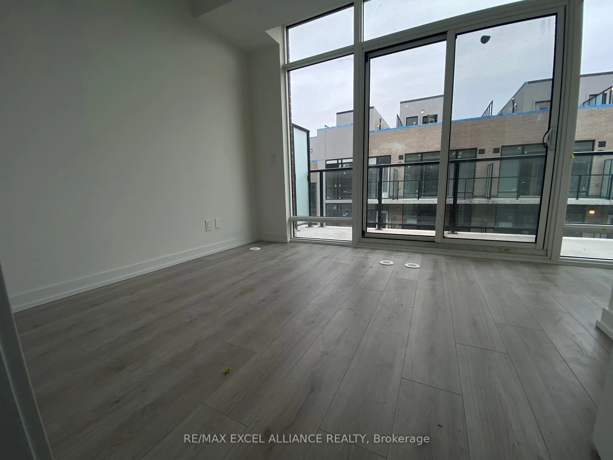 861 Sheppard Ave W Avenue, #39