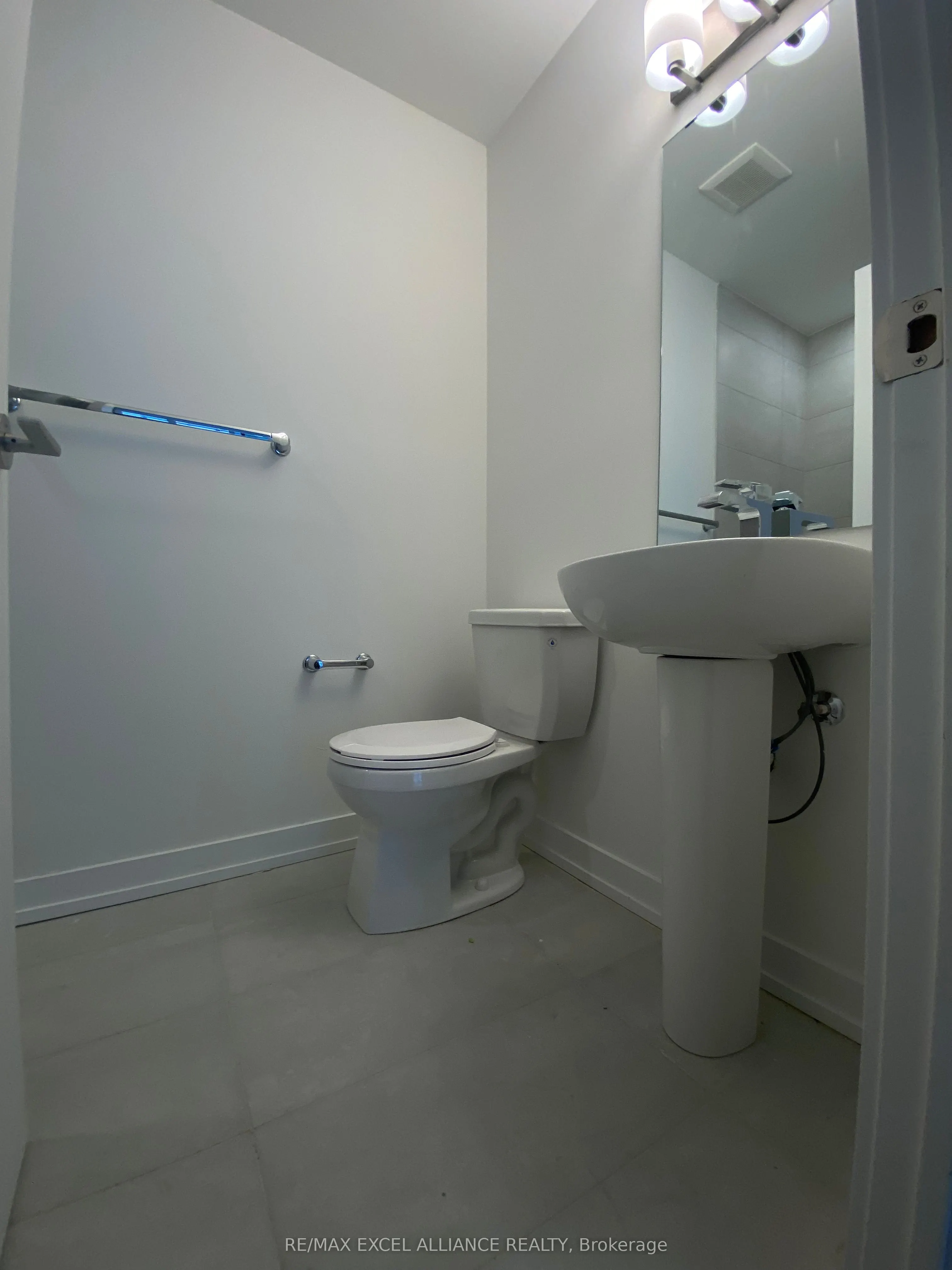 861 Sheppard Ave W Avenue, #39