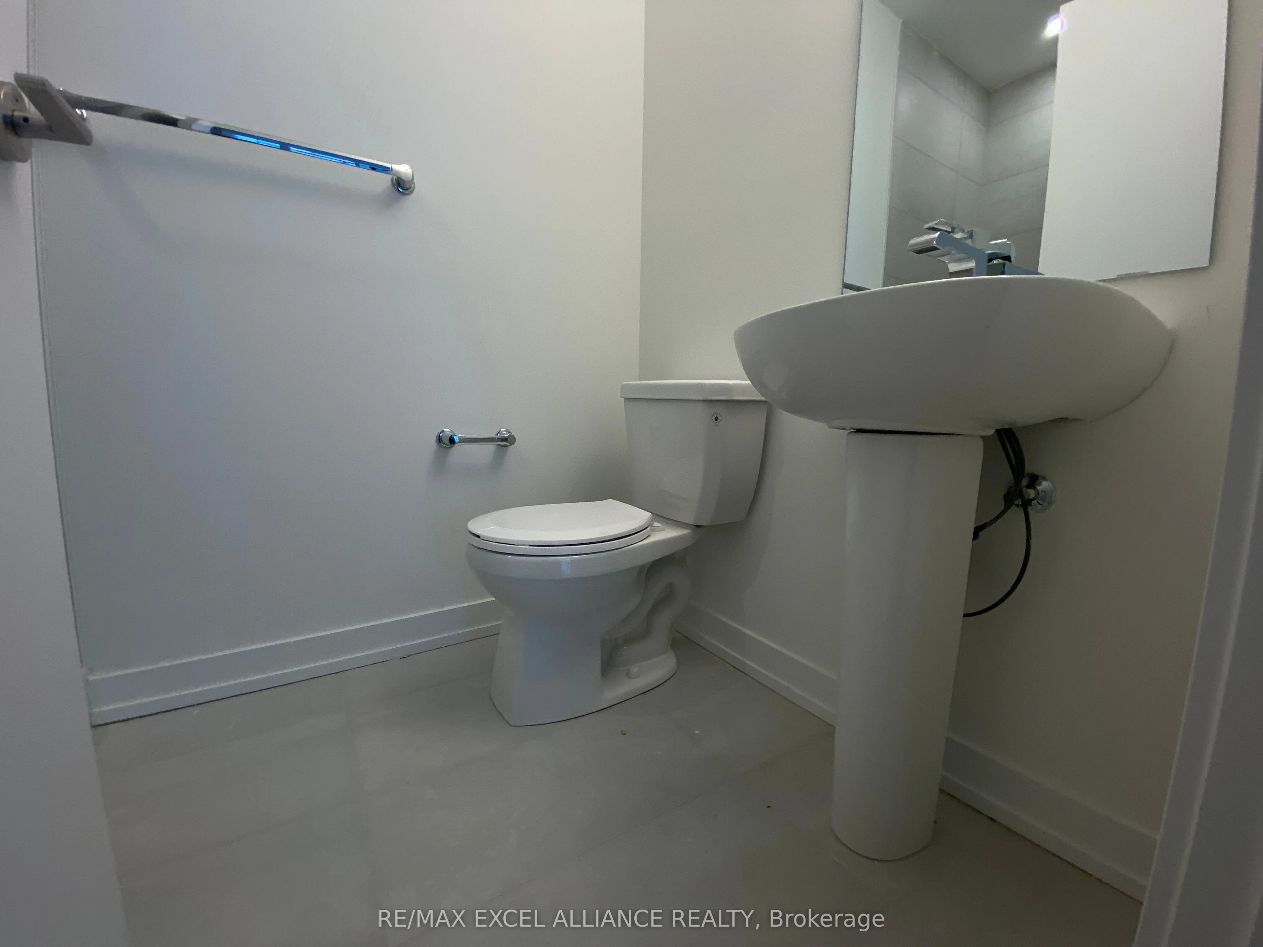 861 Sheppard Ave W Avenue, #39