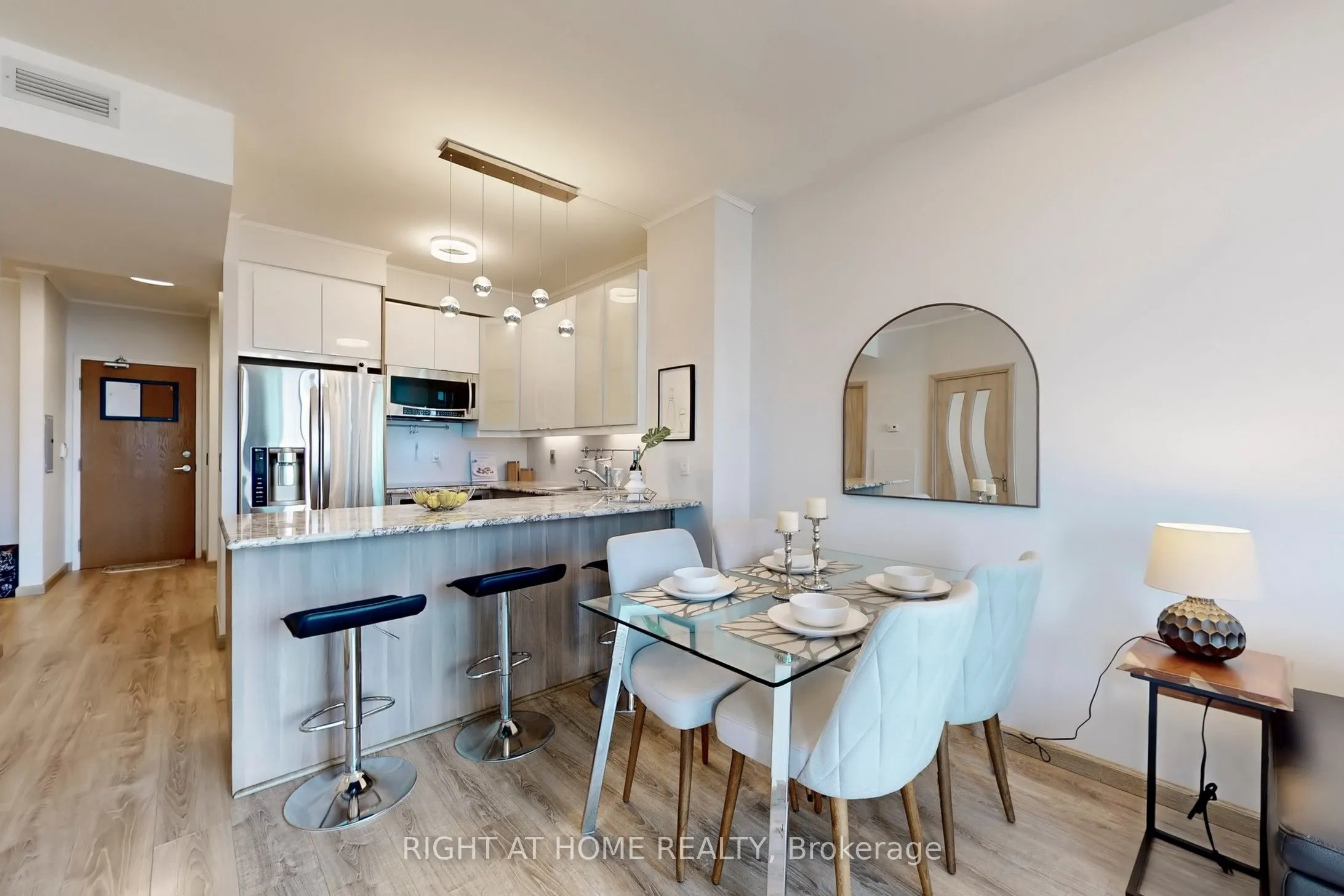 219 Fort York Boulevard, #2205