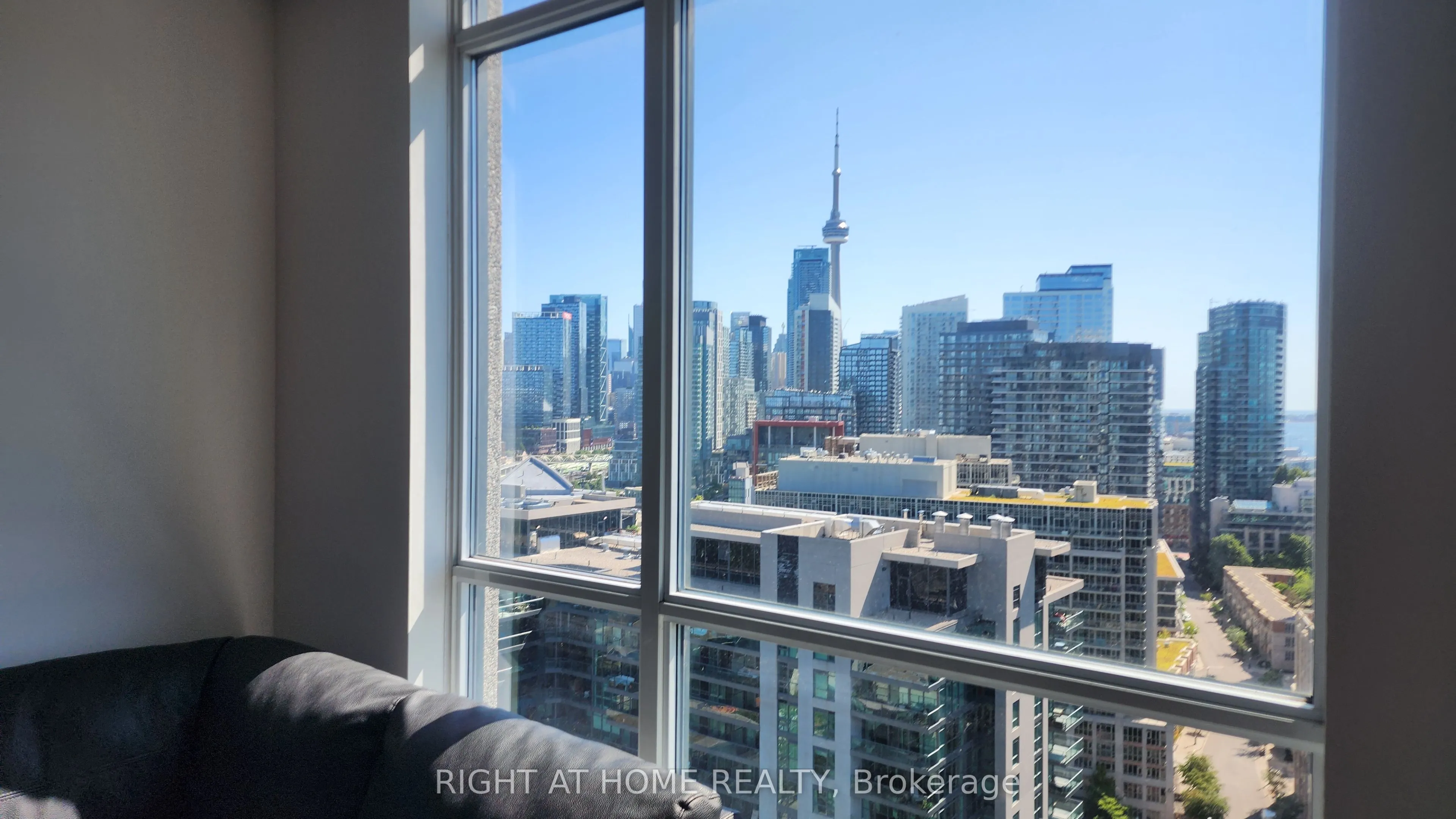 219 Fort York Boulevard, #2205