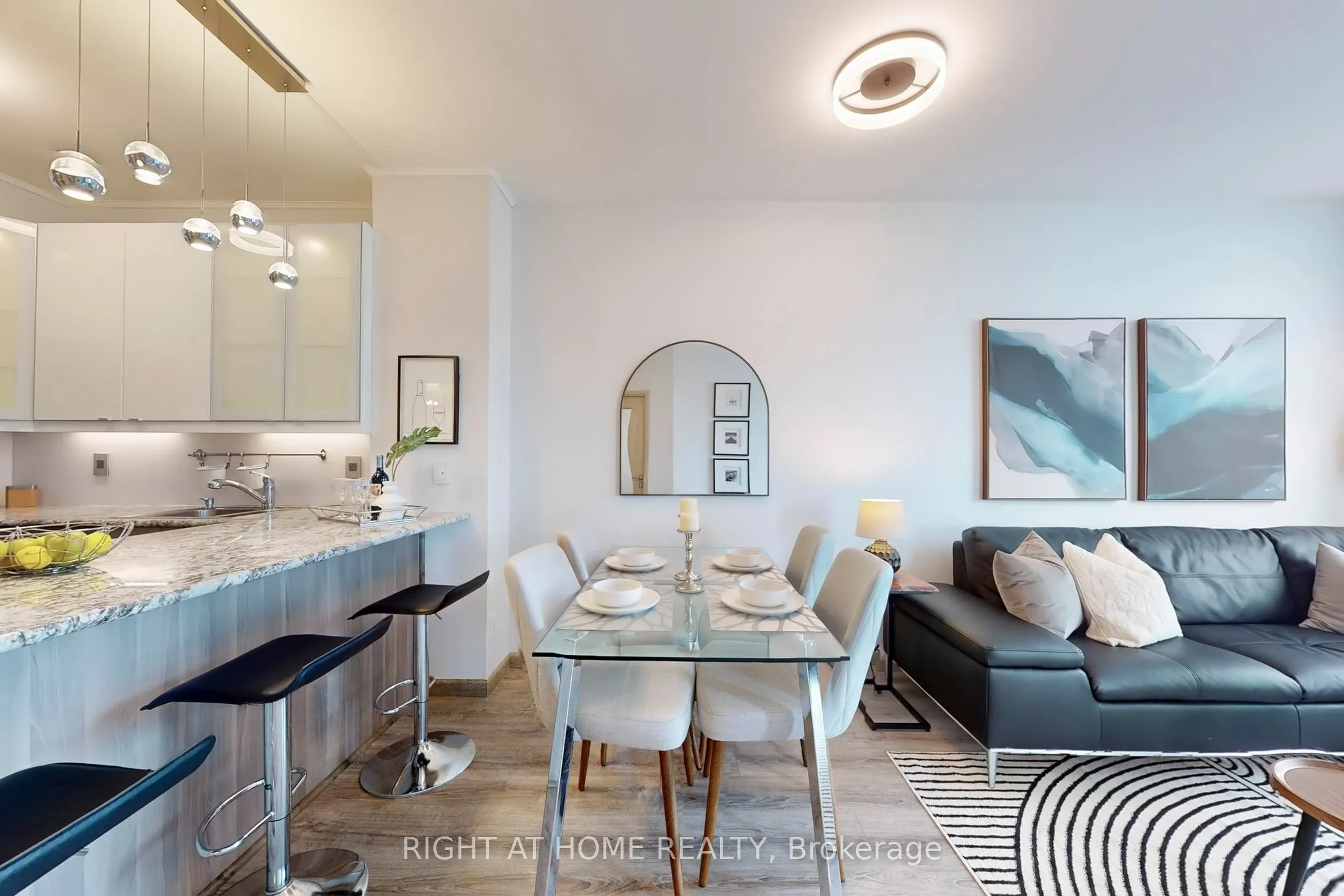 219 Fort York Boulevard, #2205