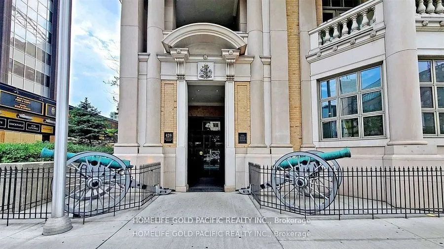 426 University Avenue, #1001