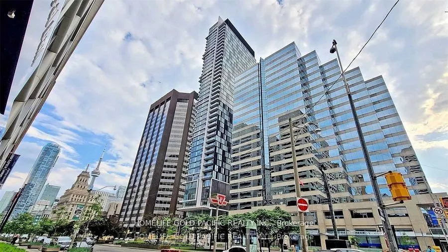 426 University Avenue, #1001