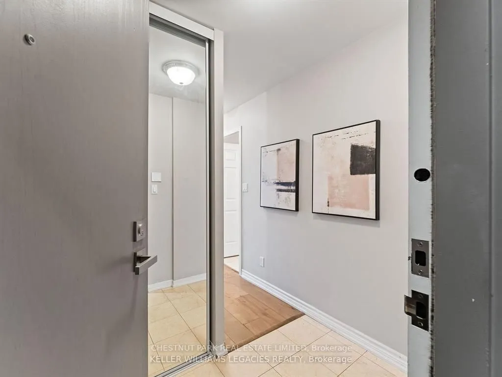 39 Jarvis St Street, #307
