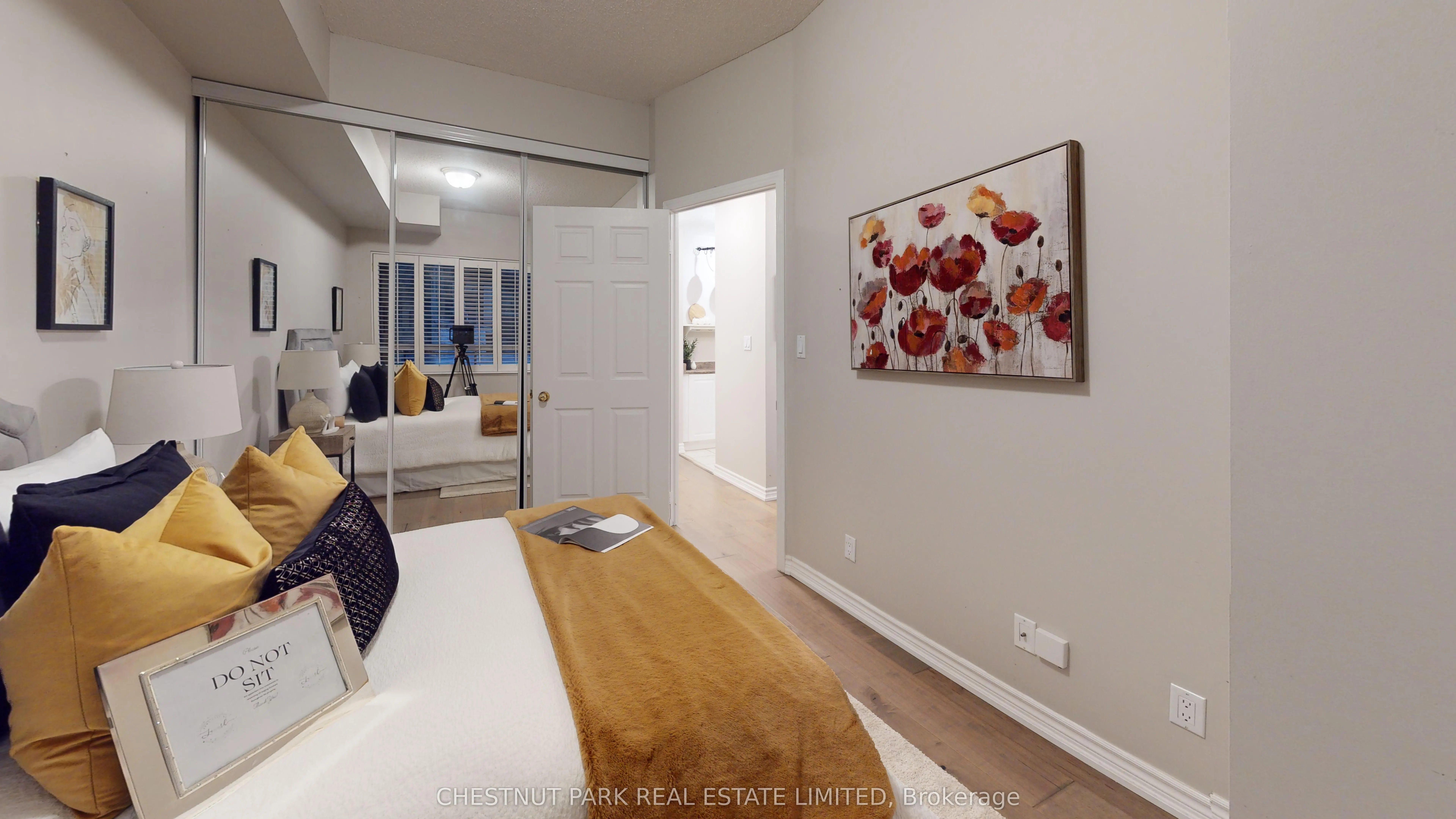 39 Jarvis St Street, #307