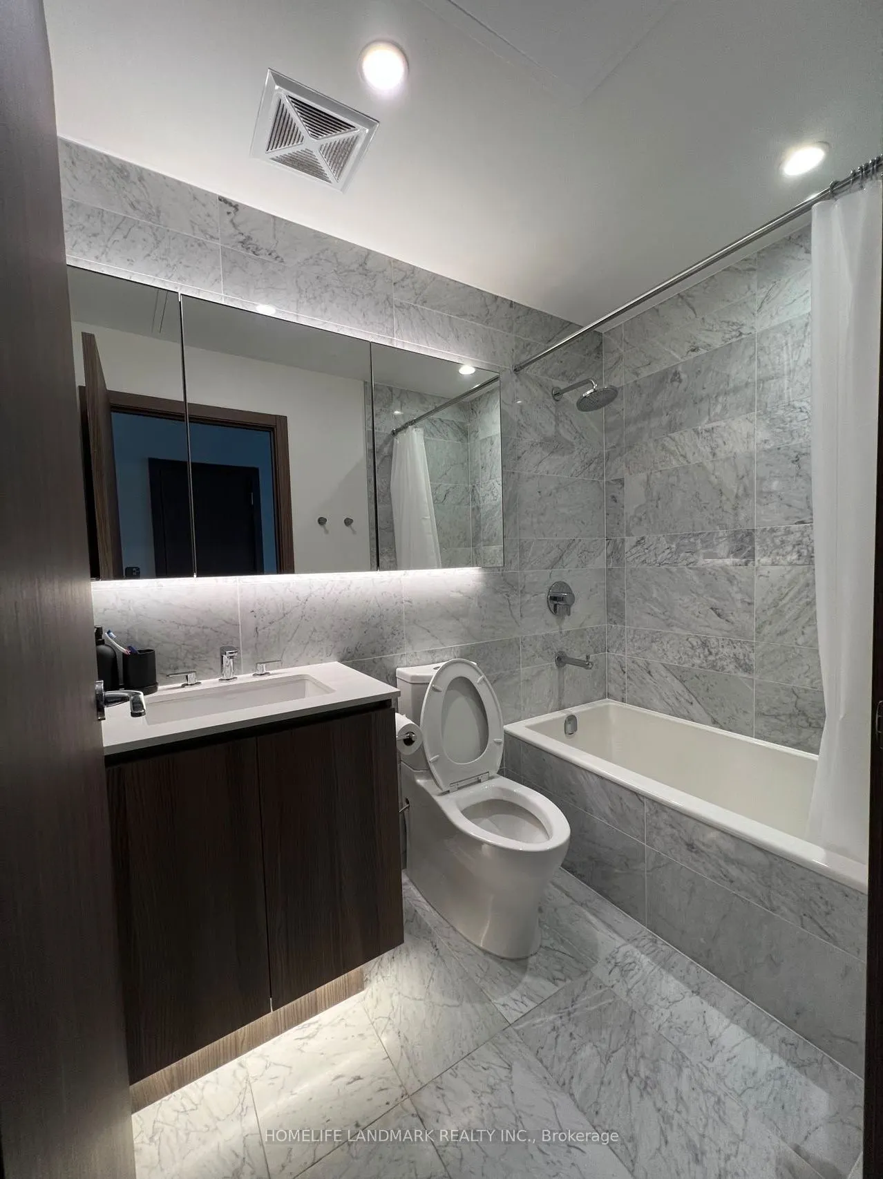 17 Bathurst Street, #4507