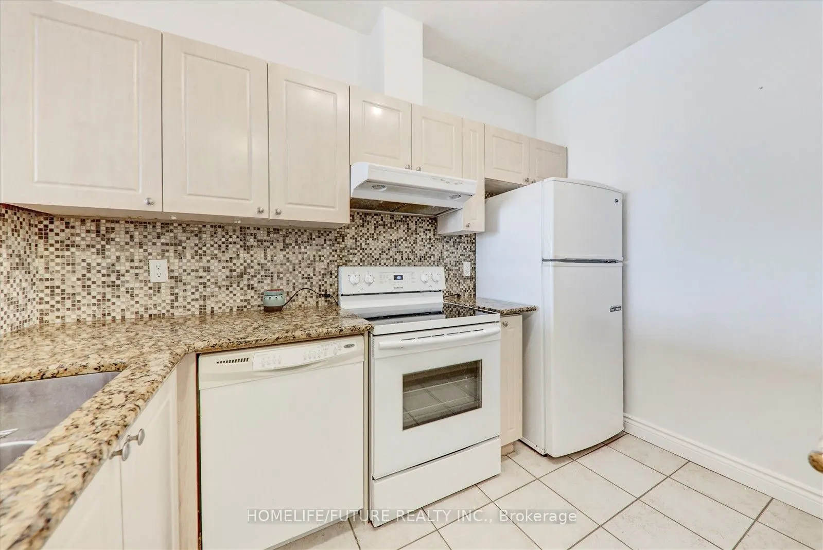 10 Gateway Boulevard, #506