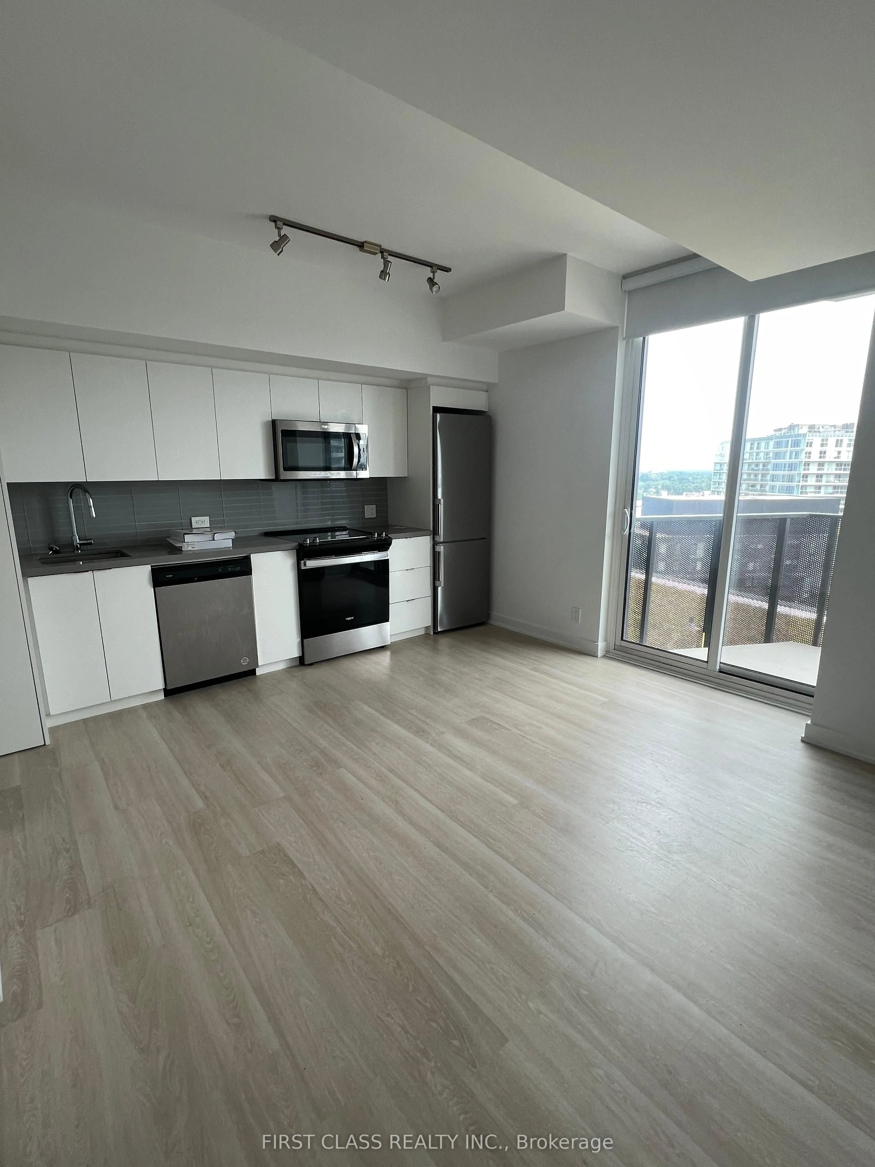 30 Tretti Way, #1202