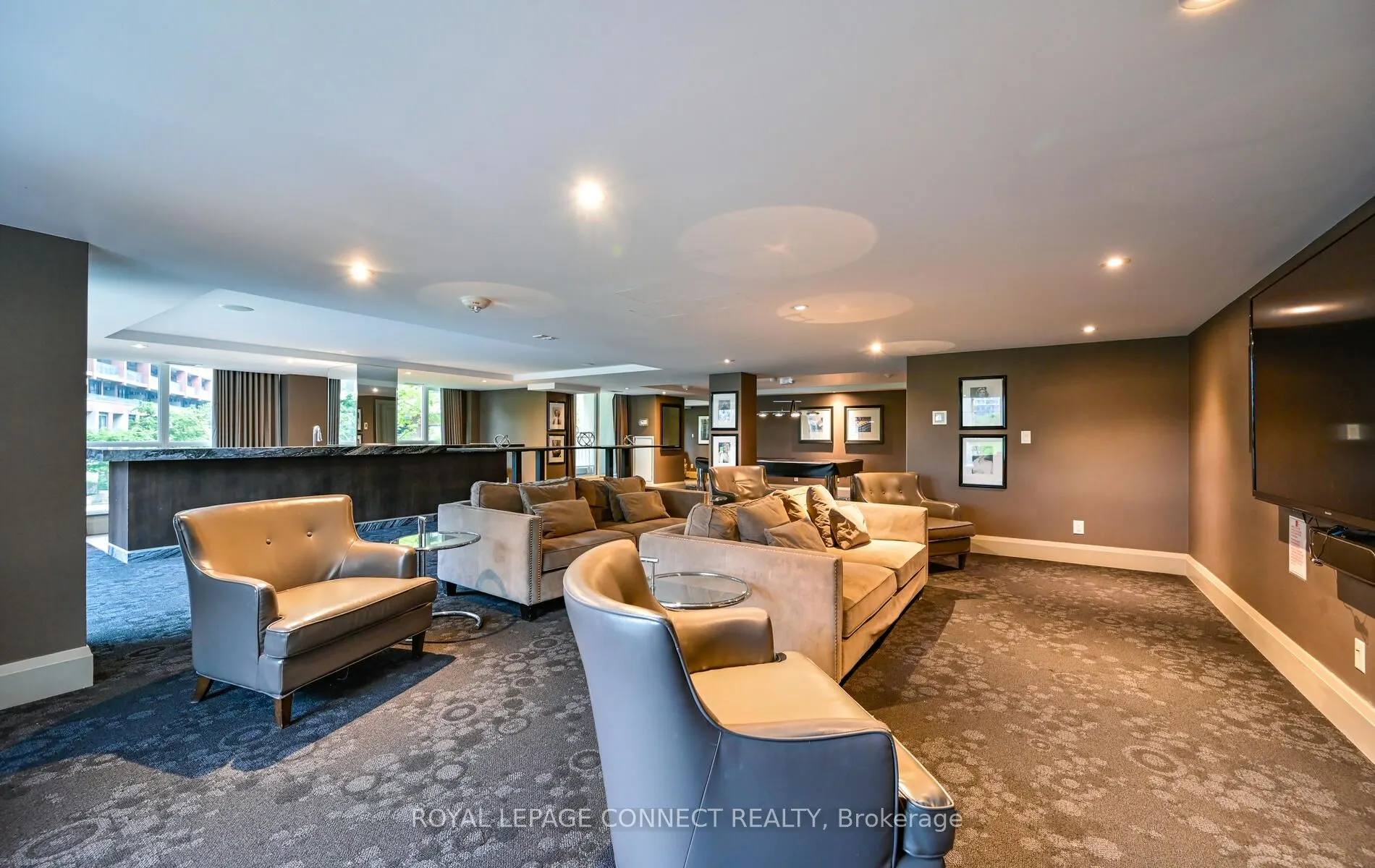 38 Grand Magazine Street, #2031