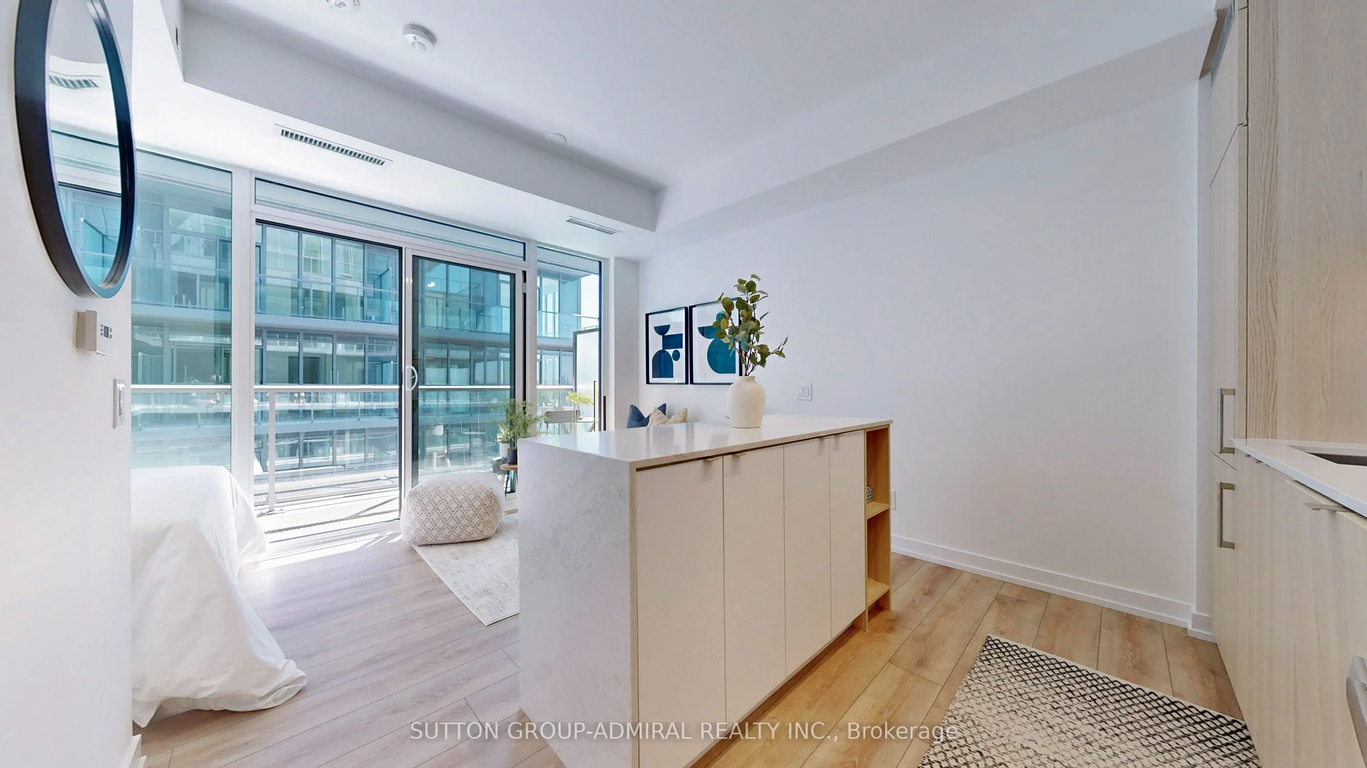 500 Dupont Street, #602
