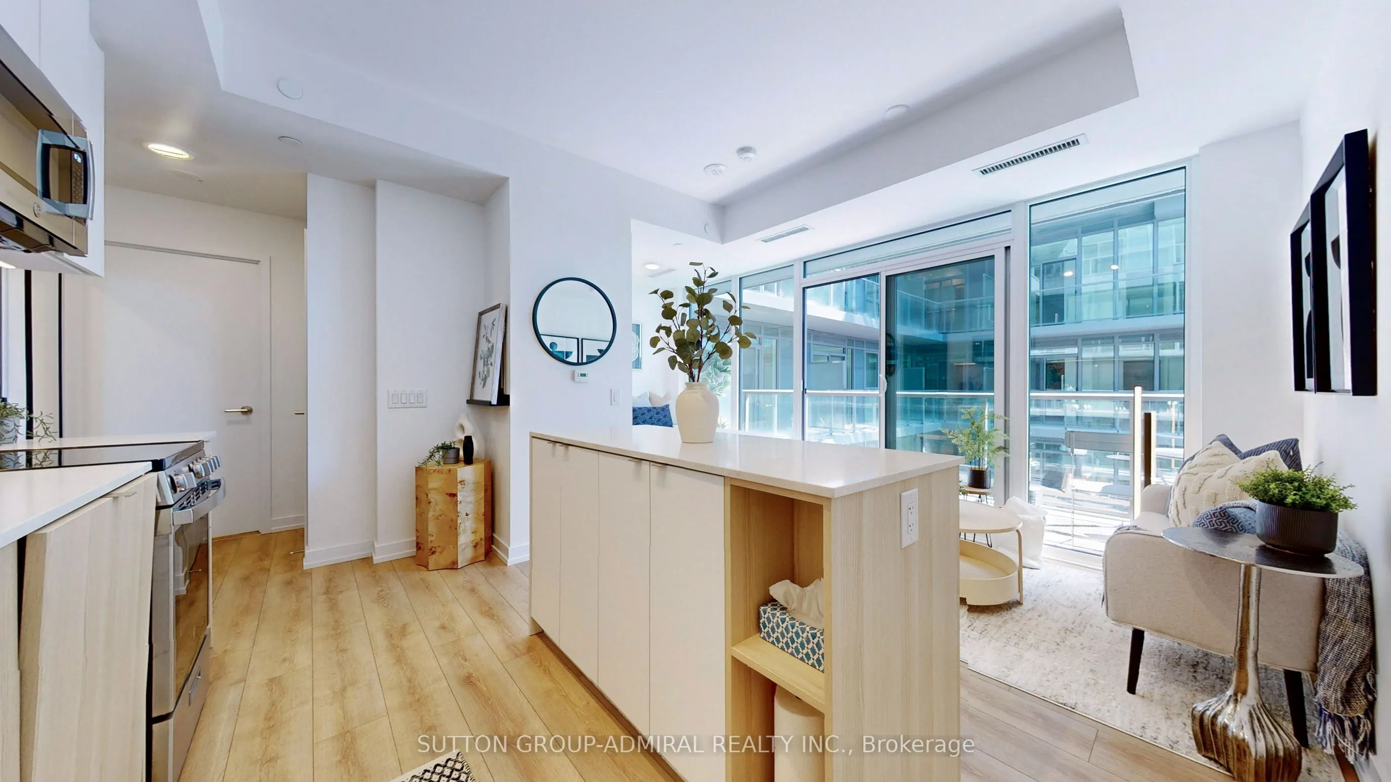 500 Dupont Street, #602