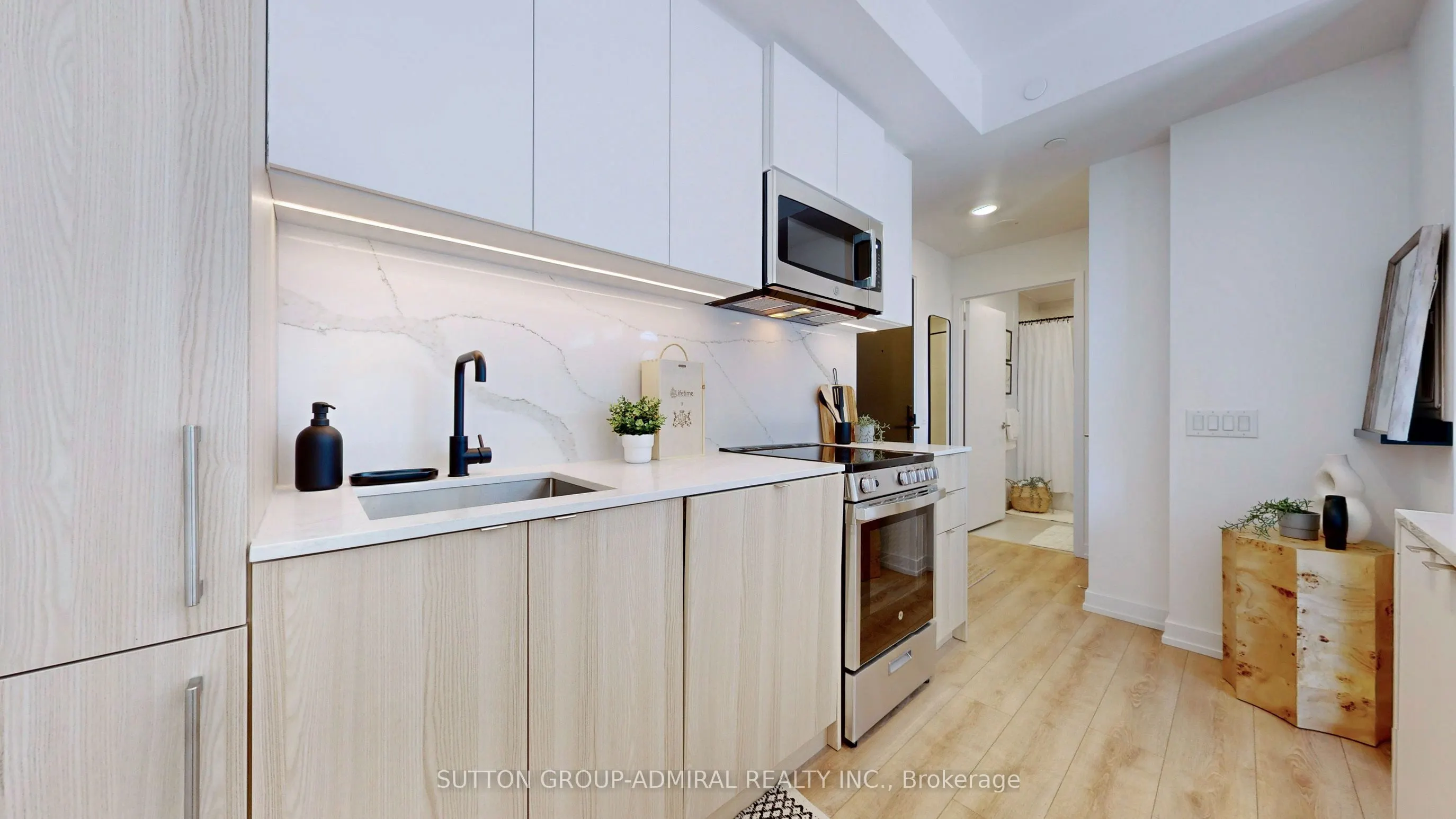 500 Dupont Street, #602
