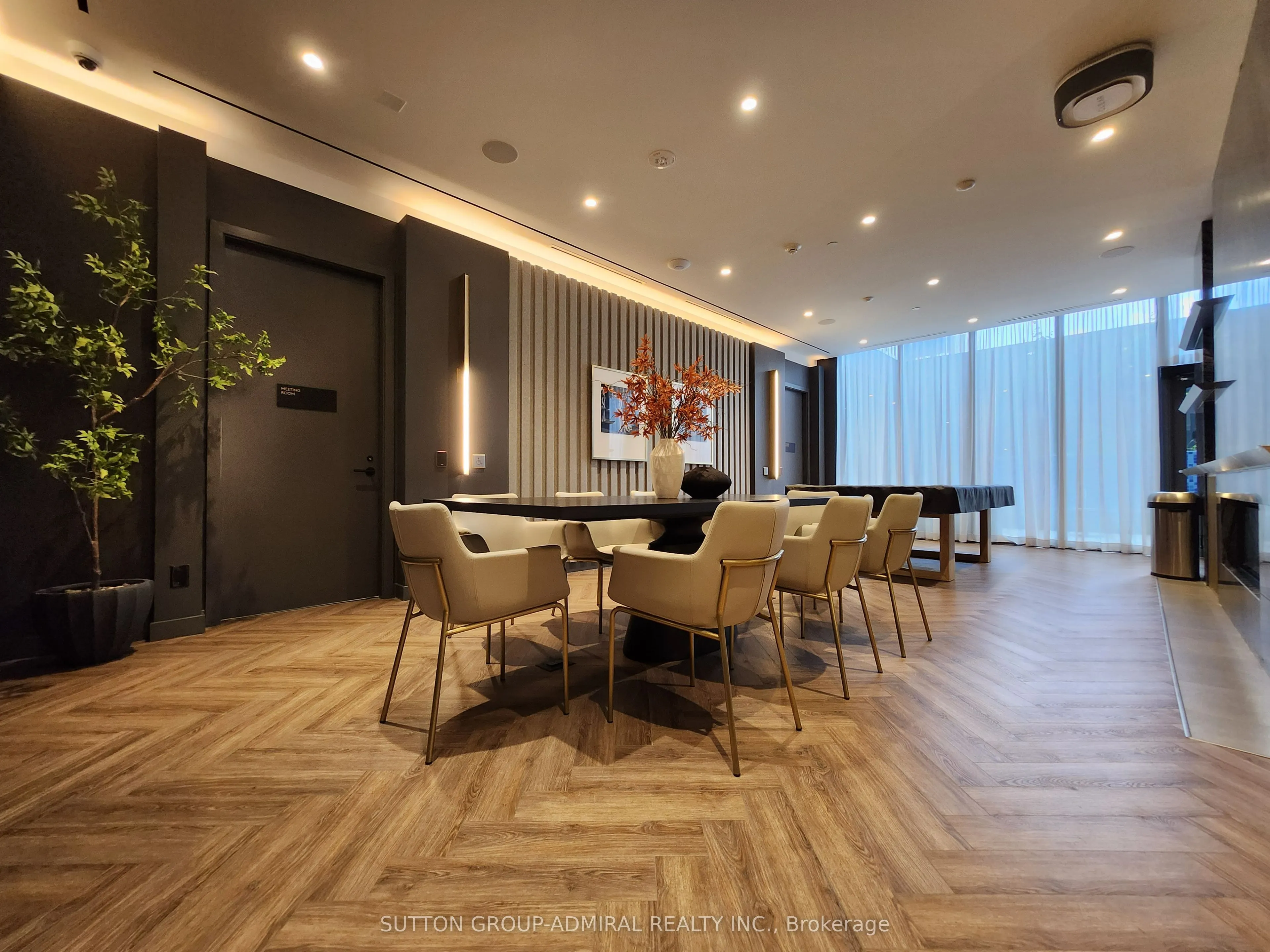 500 Dupont Street, #602
