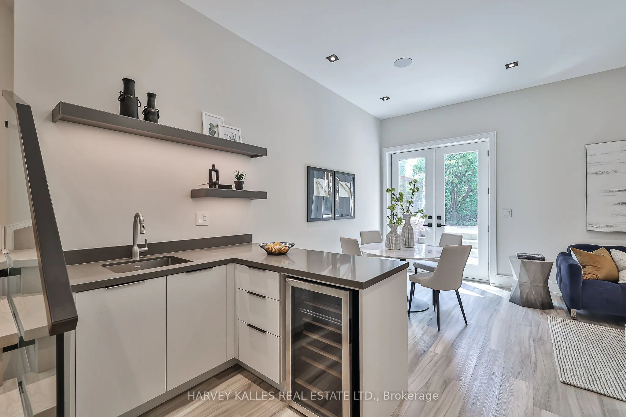 105 Donlea Drive