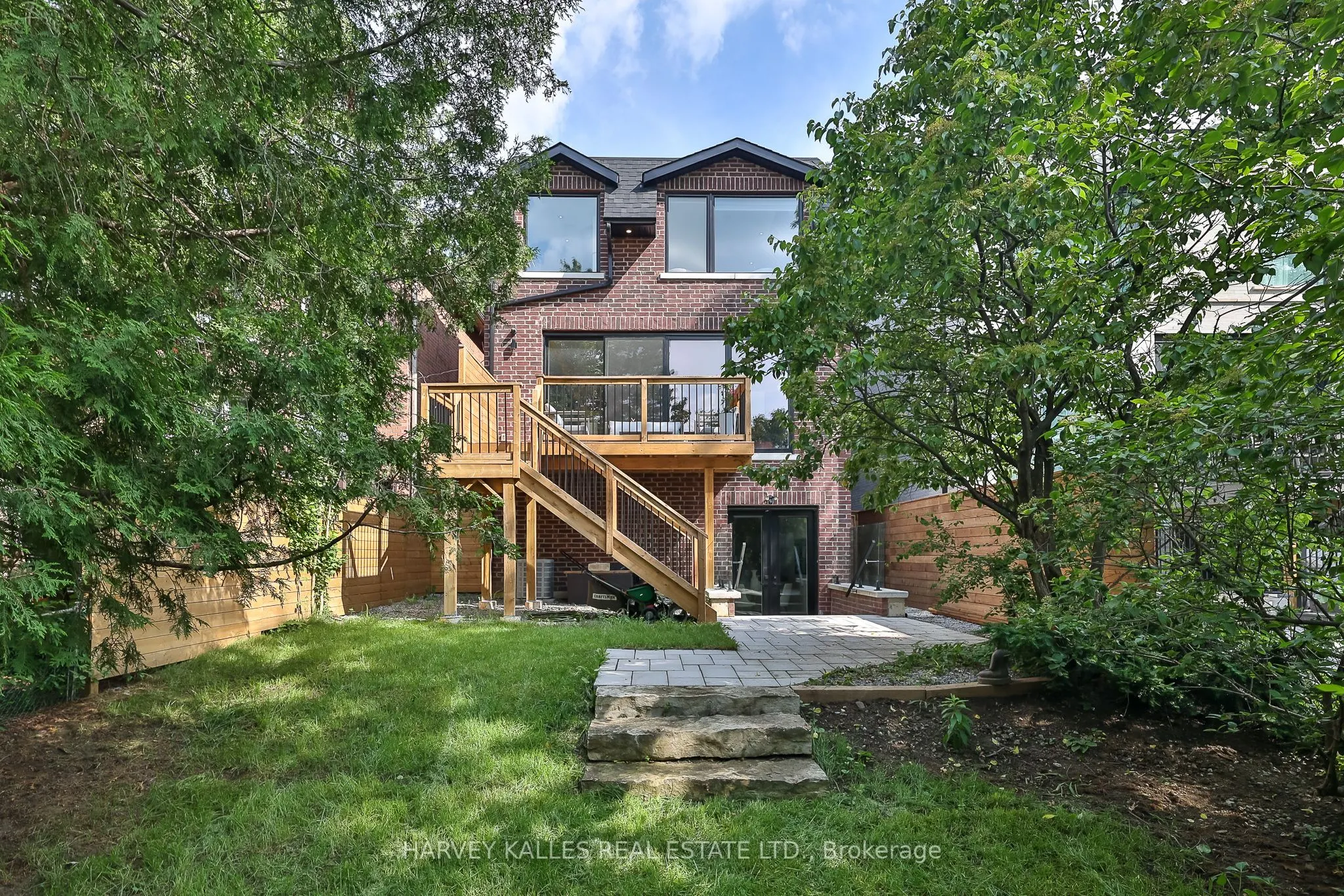 105 Donlea Drive