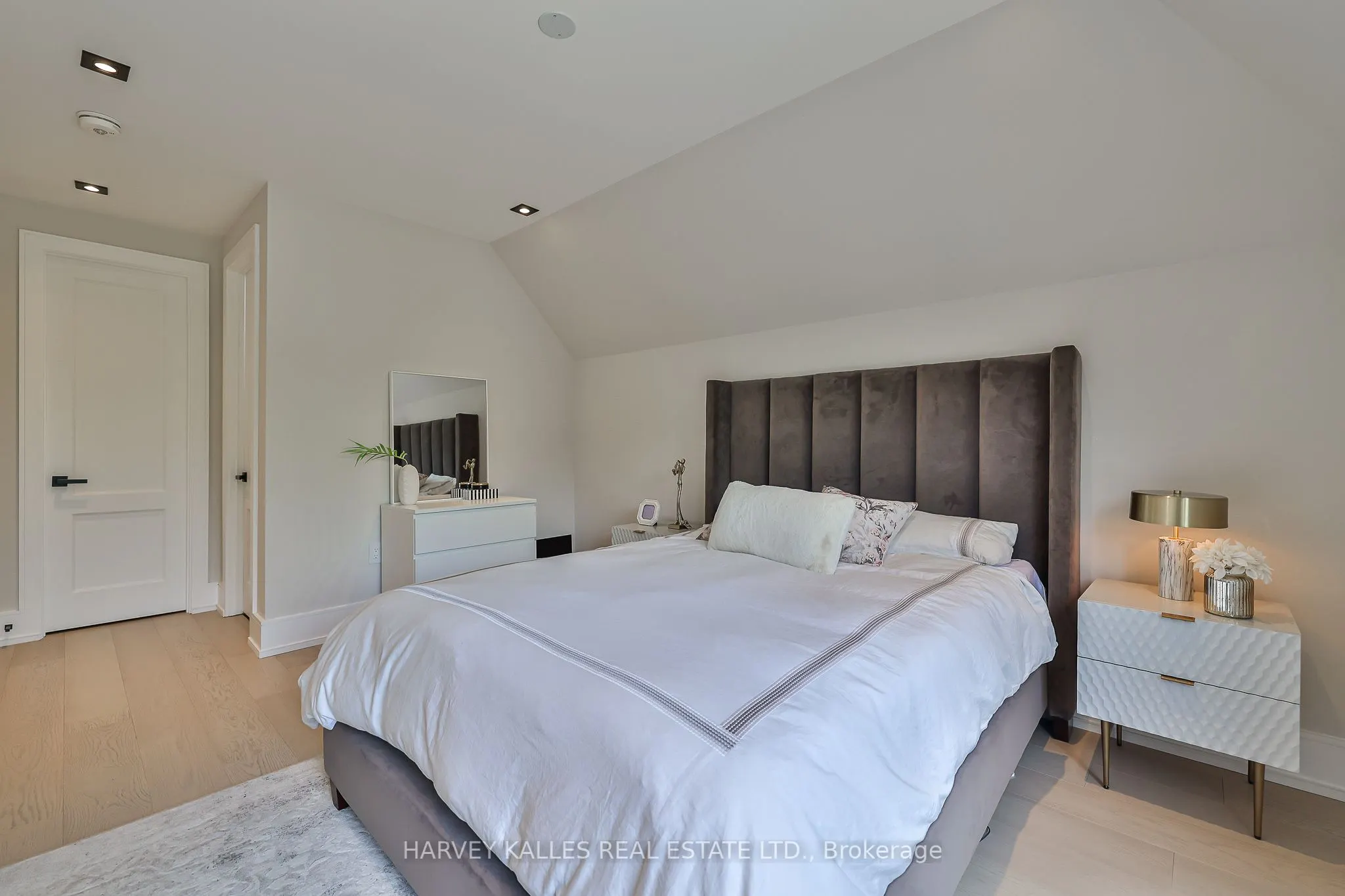 105 Donlea Drive