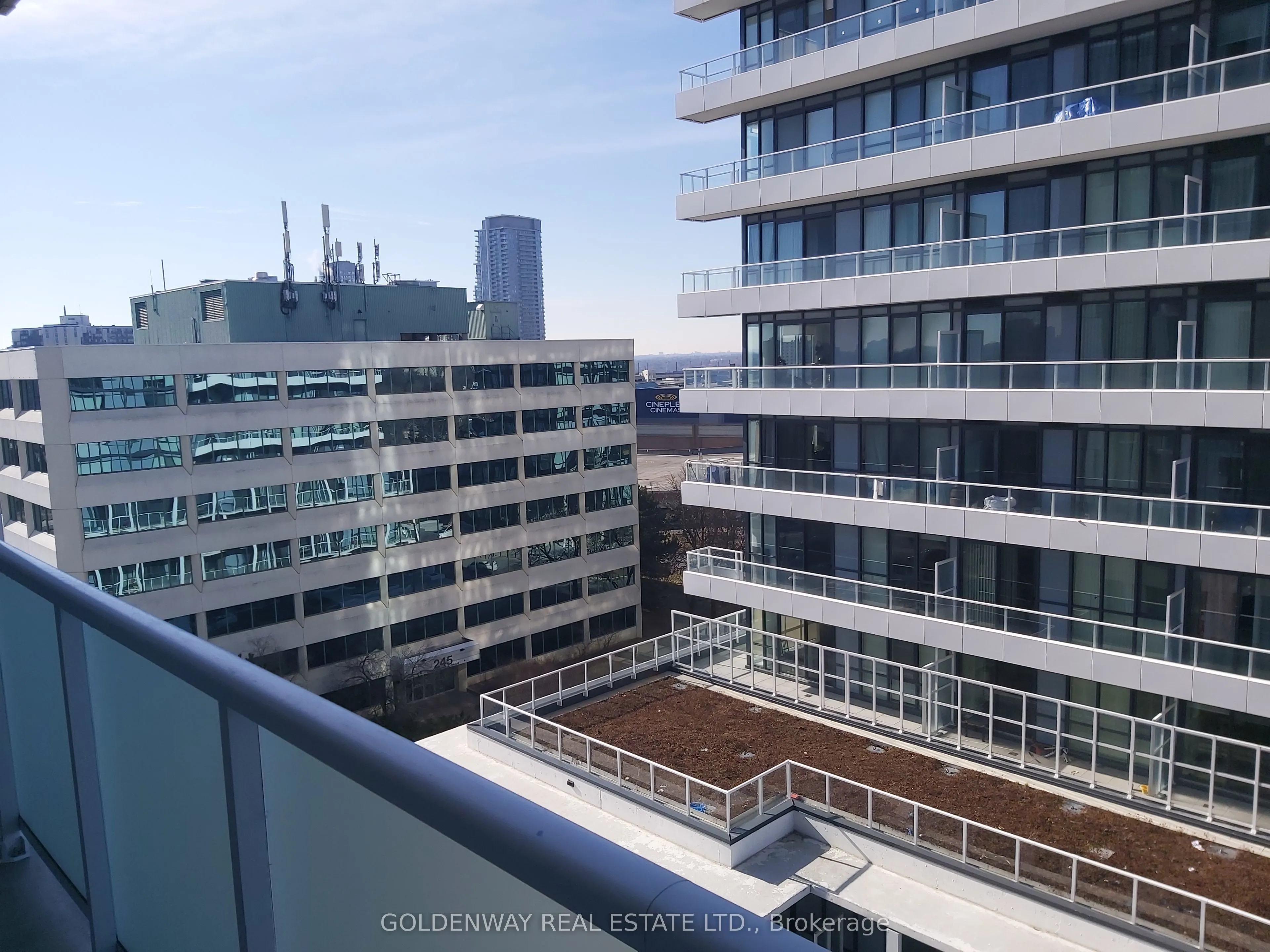 188 Fairview Mall Drive, #901