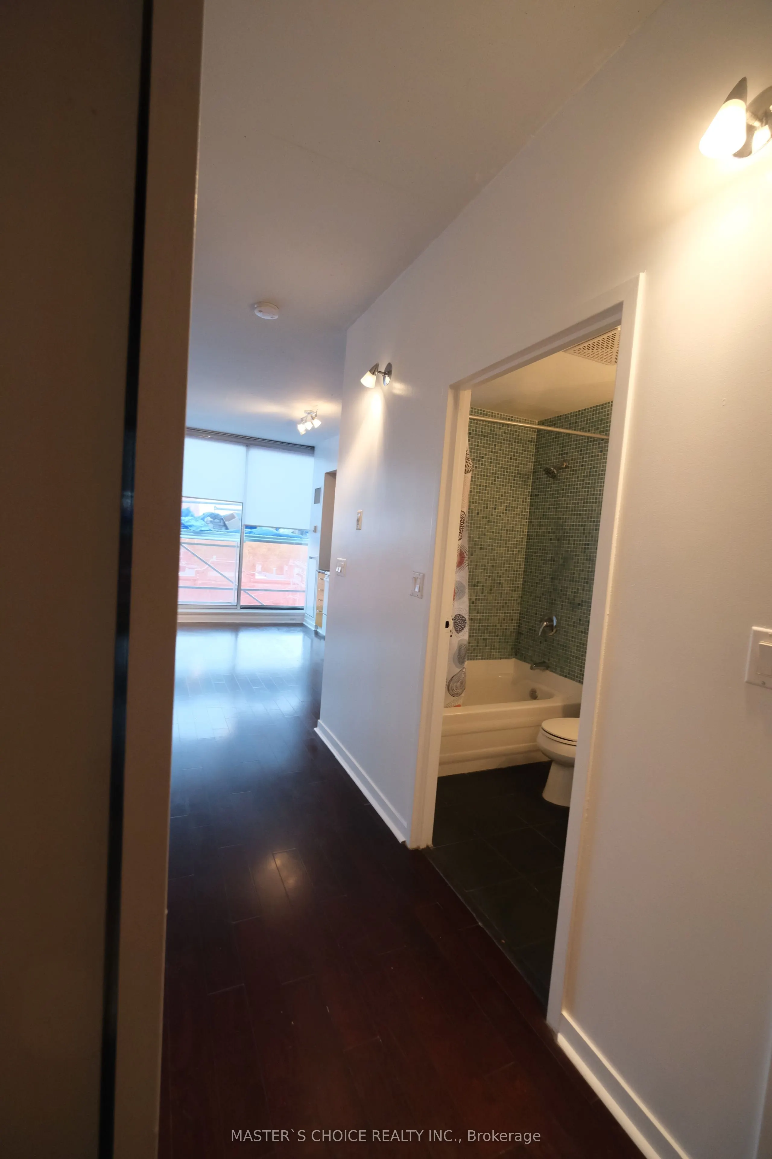301 Markham Street, #506