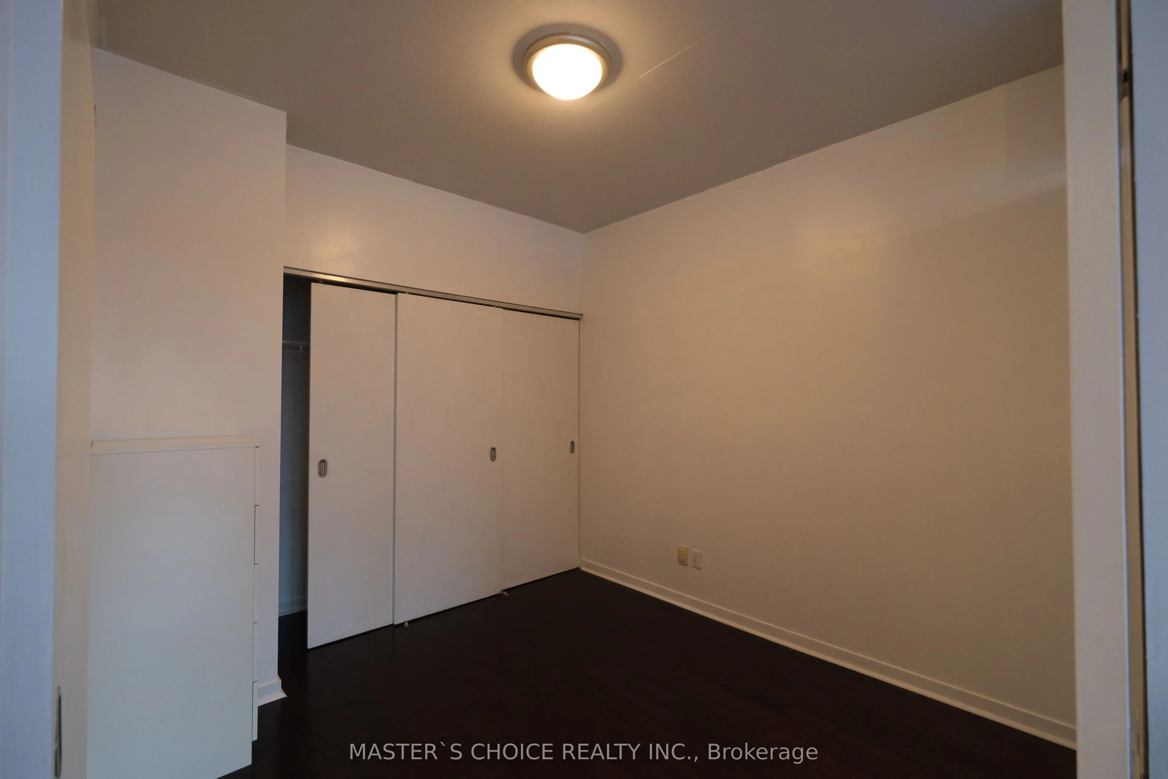 301 Markham Street, #506