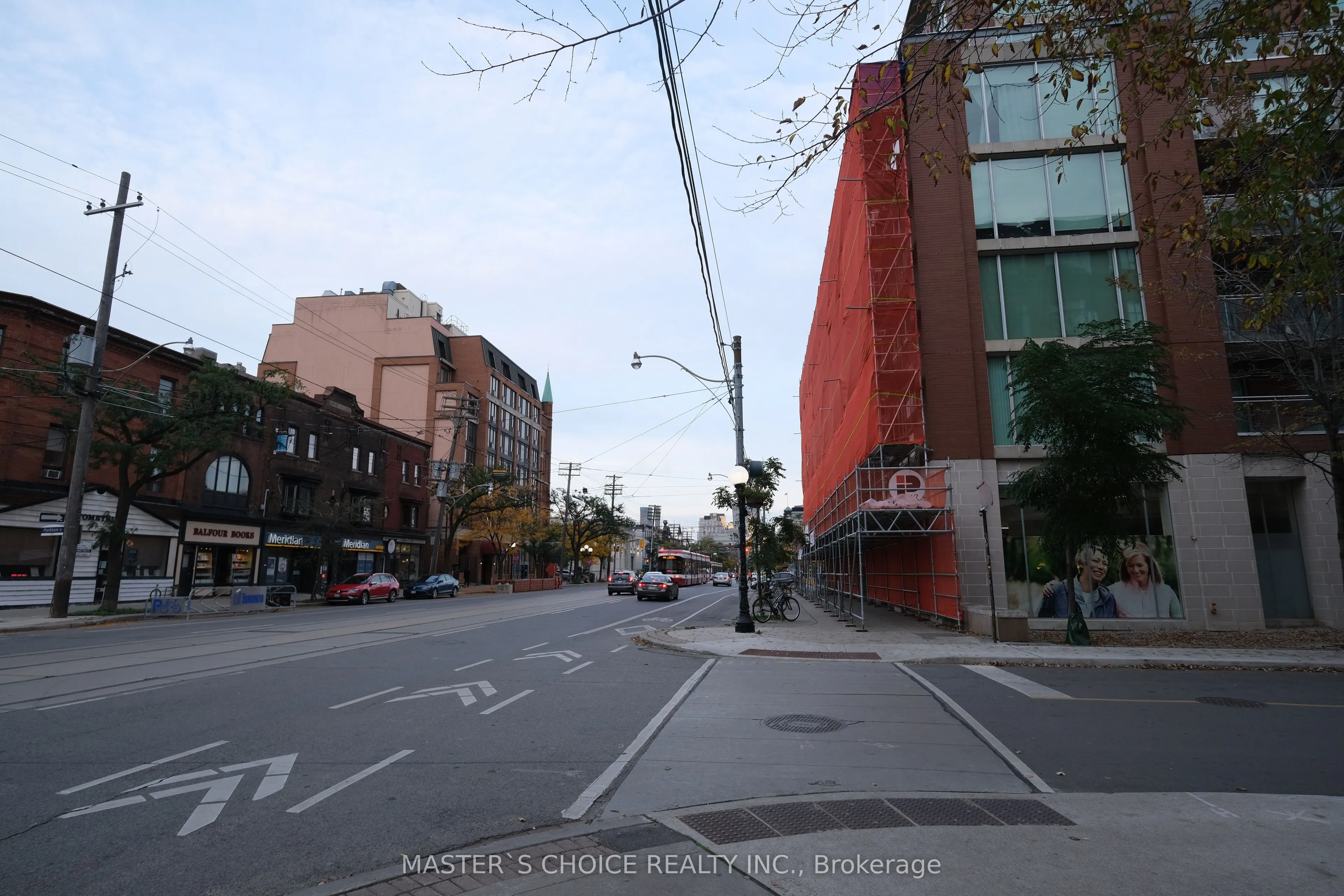 301 Markham Street, #506