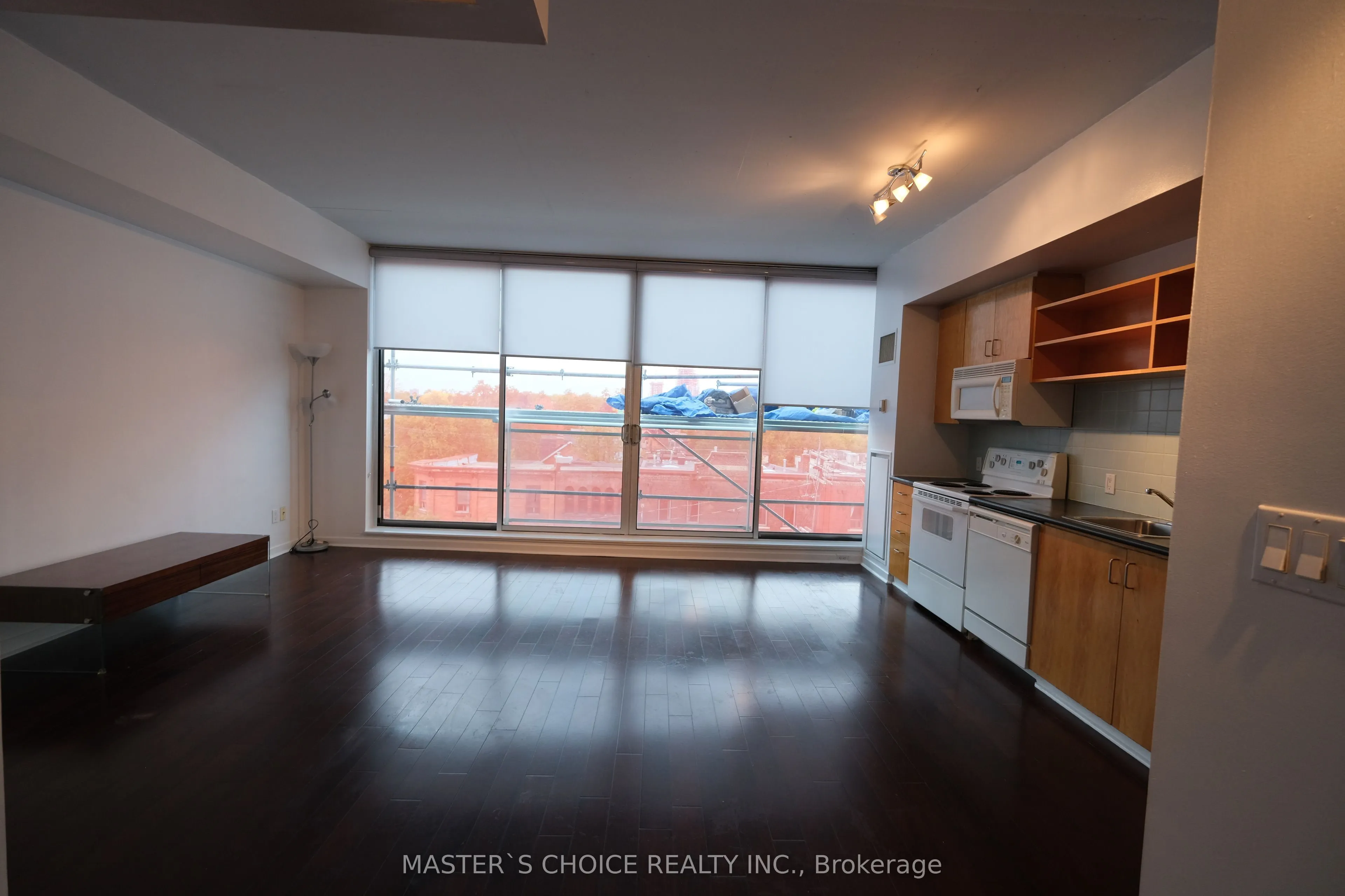 301 Markham Street, #506