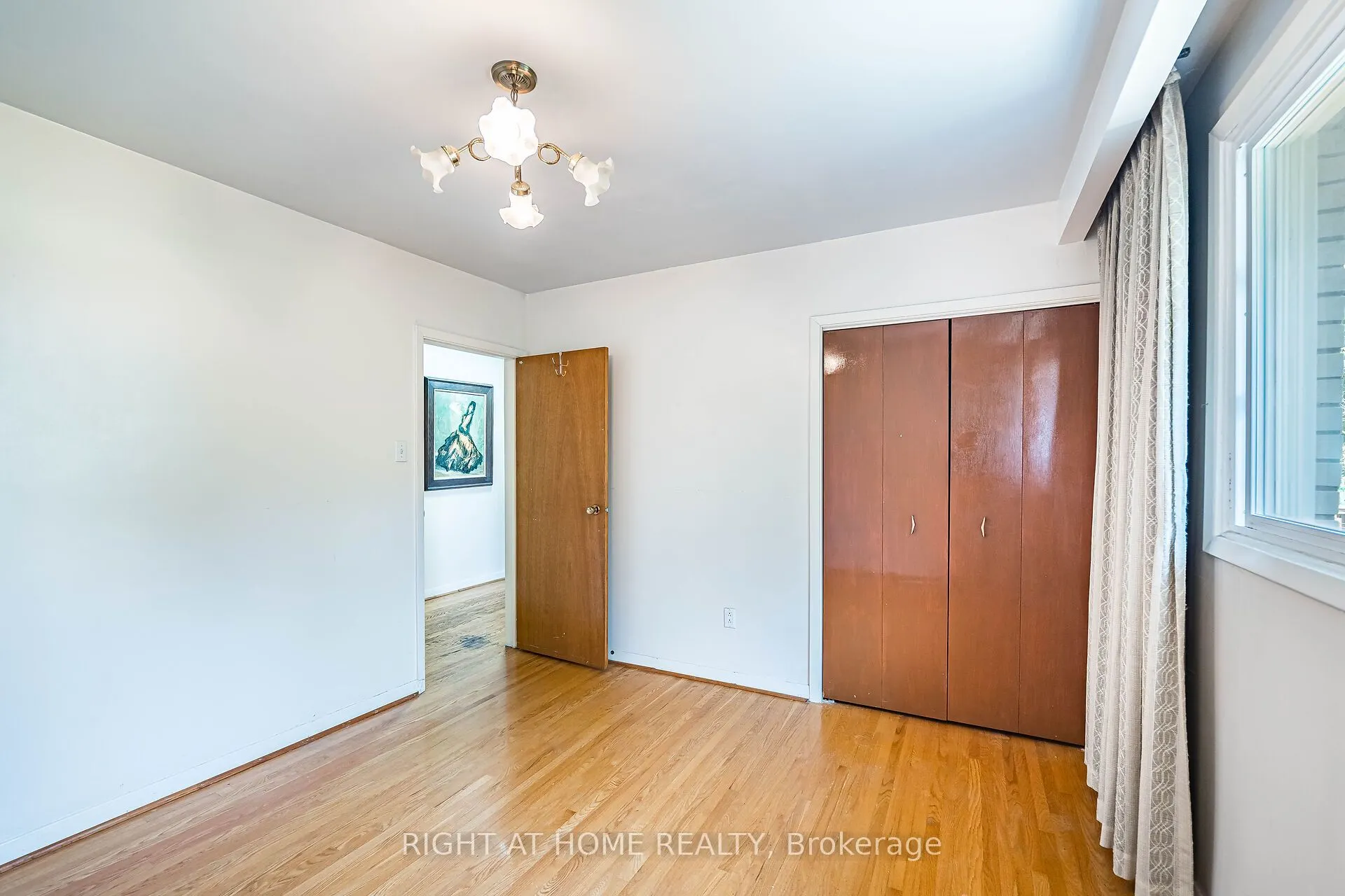 233 Faywood Boulevard