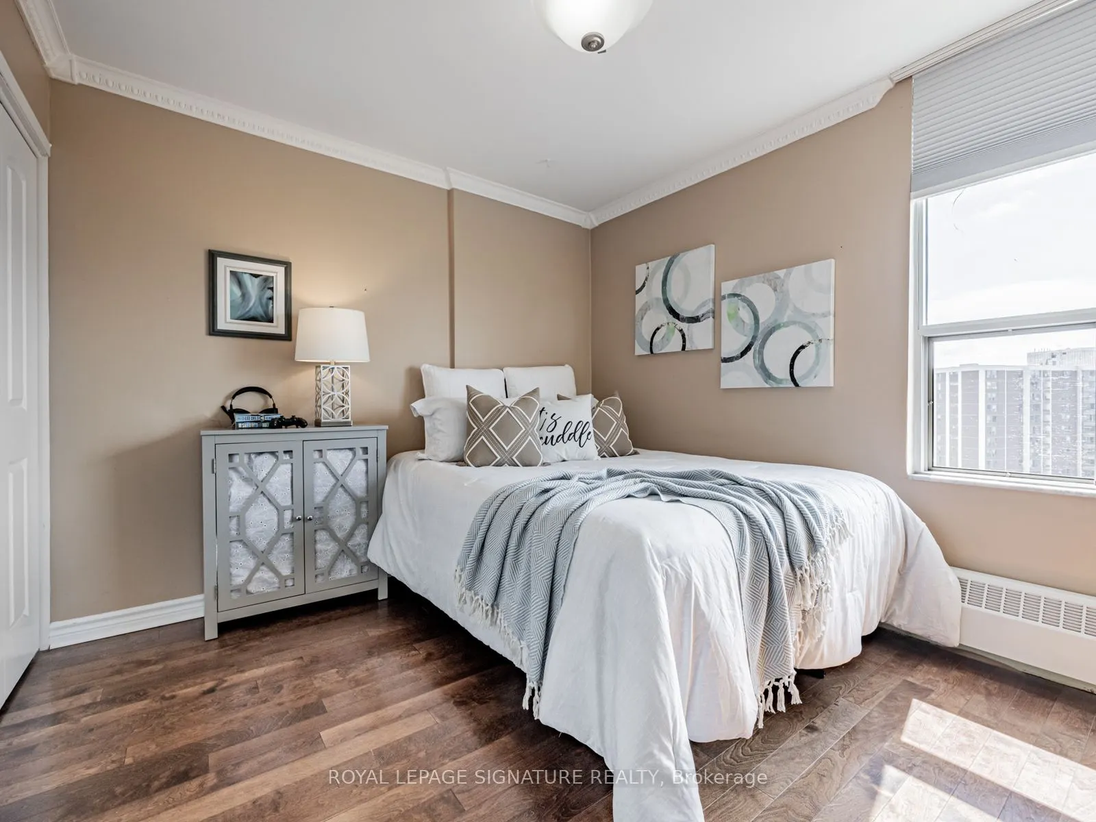 60 Pavane Linkway, #1914