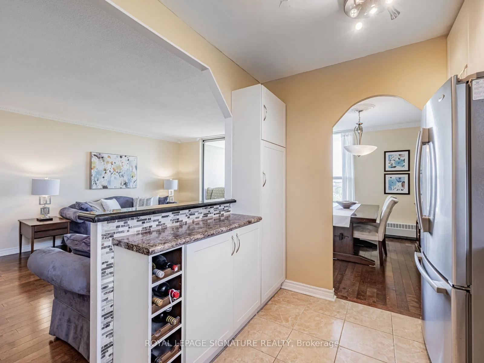 60 Pavane Linkway, #1914