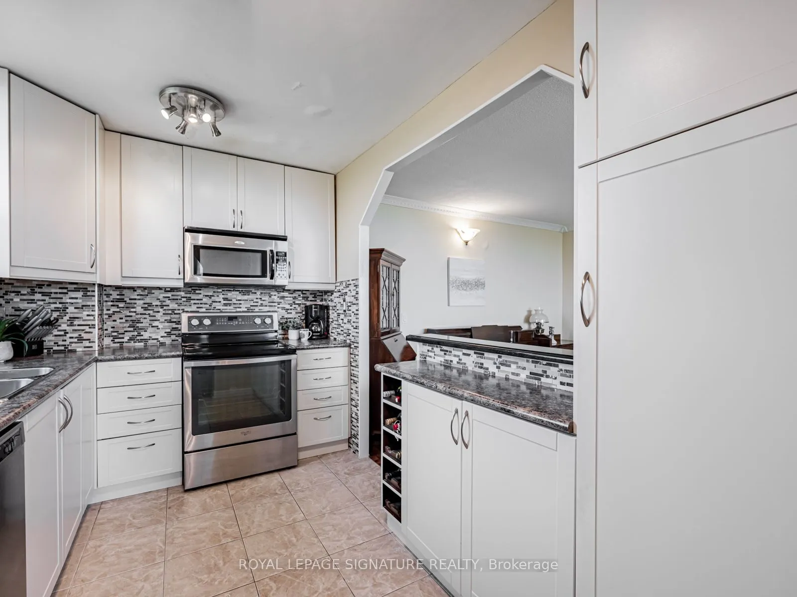 60 Pavane Linkway, #1914