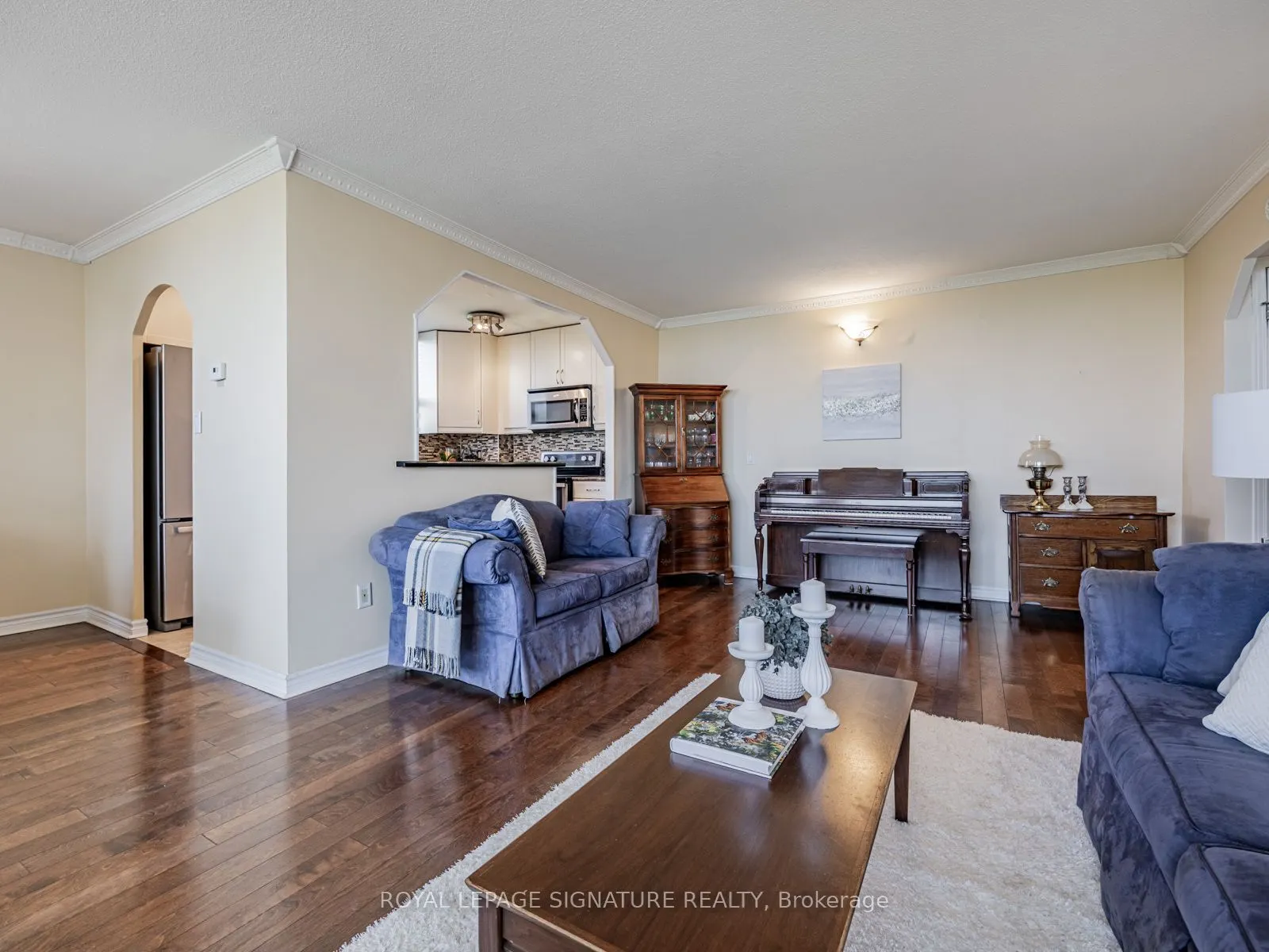 60 Pavane Linkway, #1914