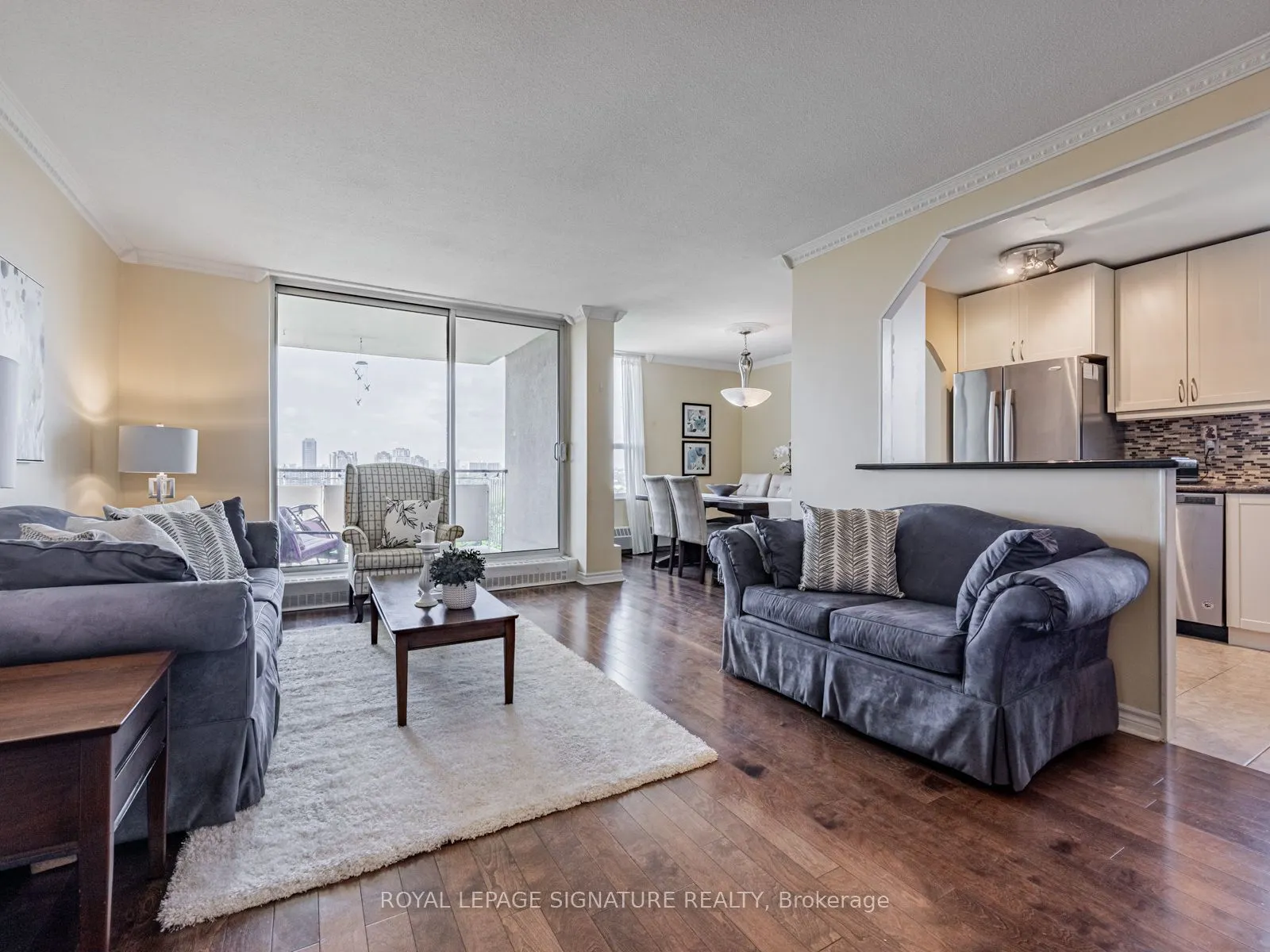 60 Pavane Linkway, #1914