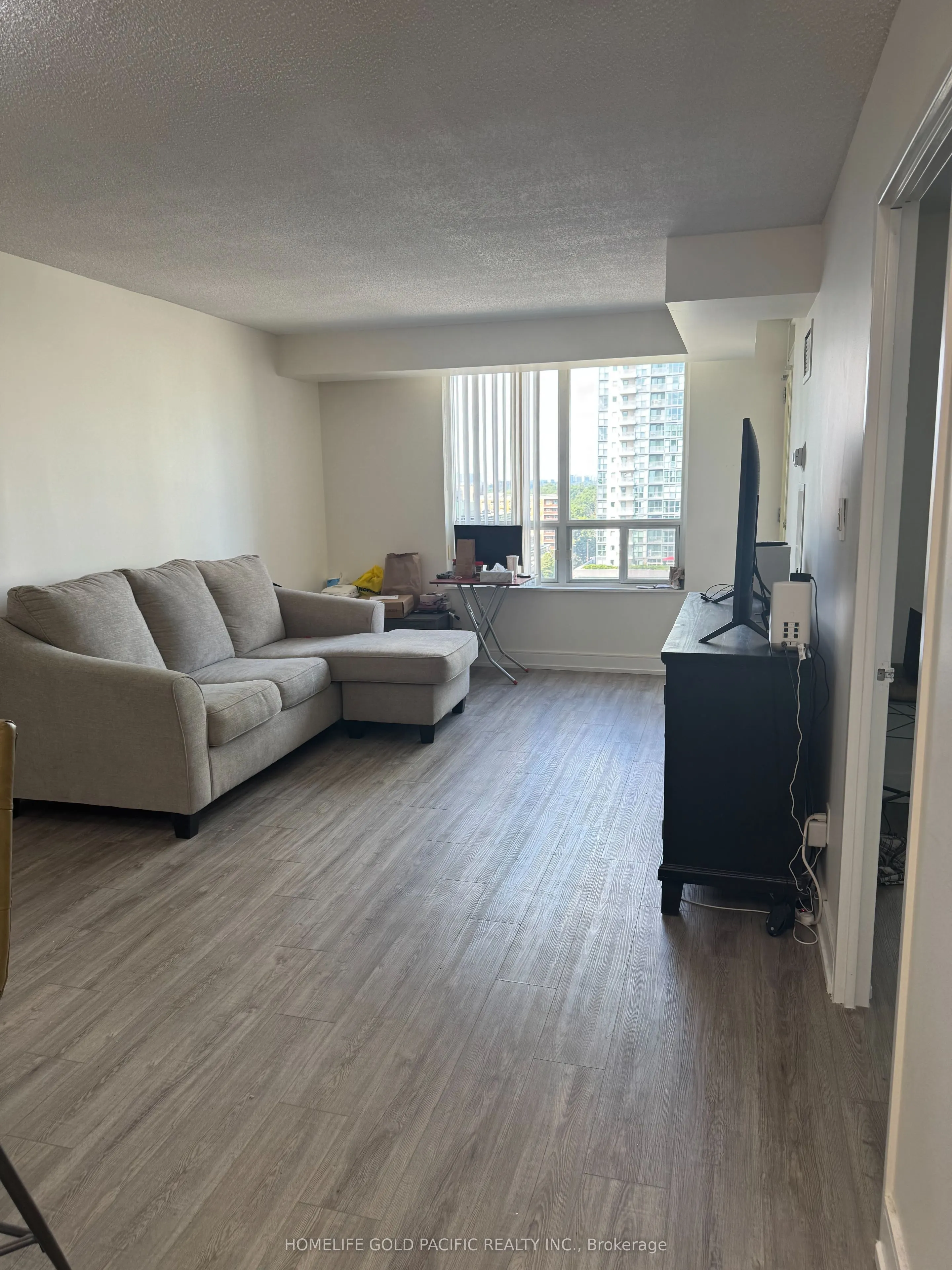 28 Empress Avenue, #1716