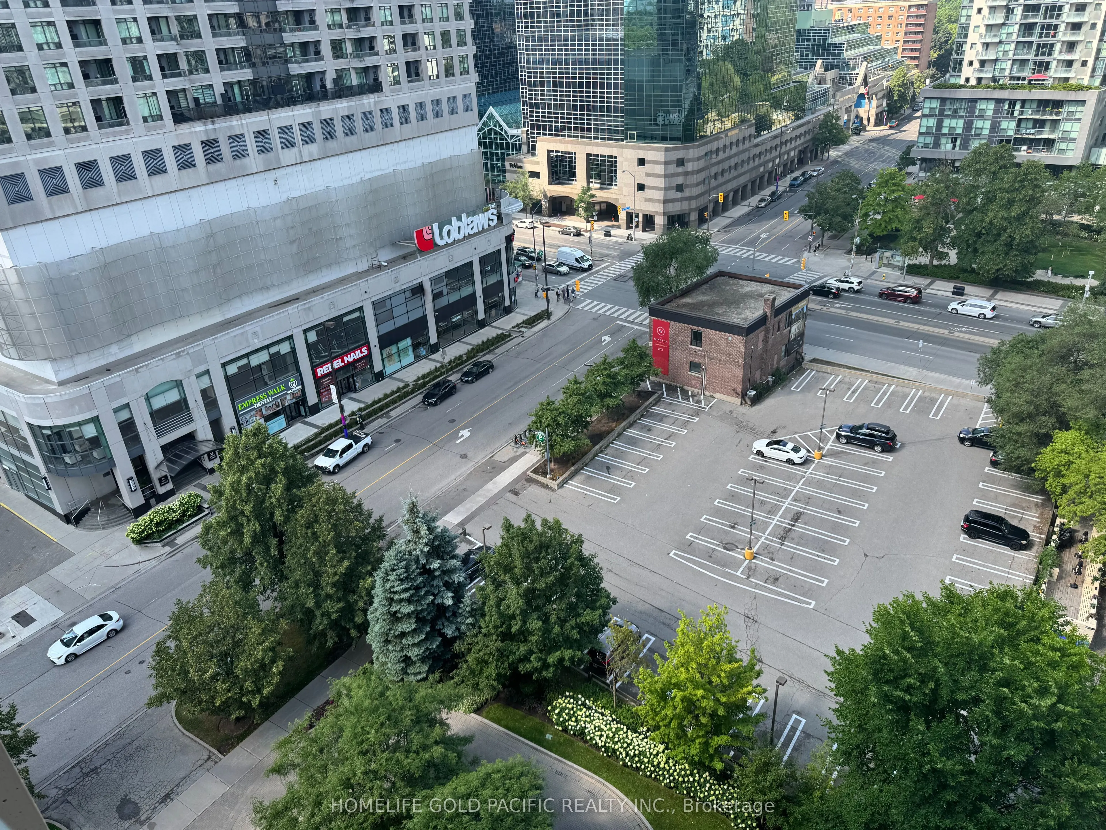 28 Empress Avenue, #1716