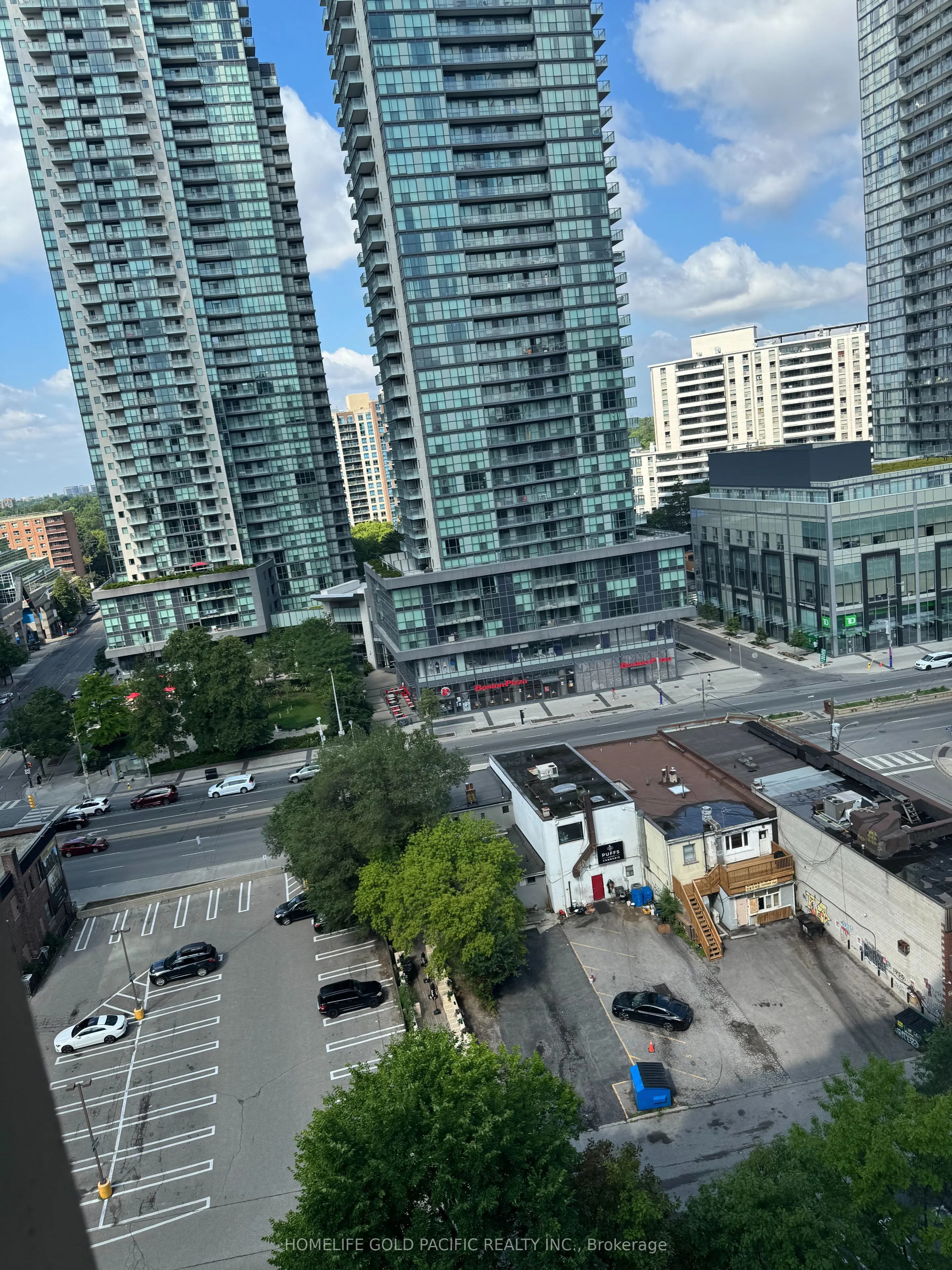 28 Empress Avenue, #1716