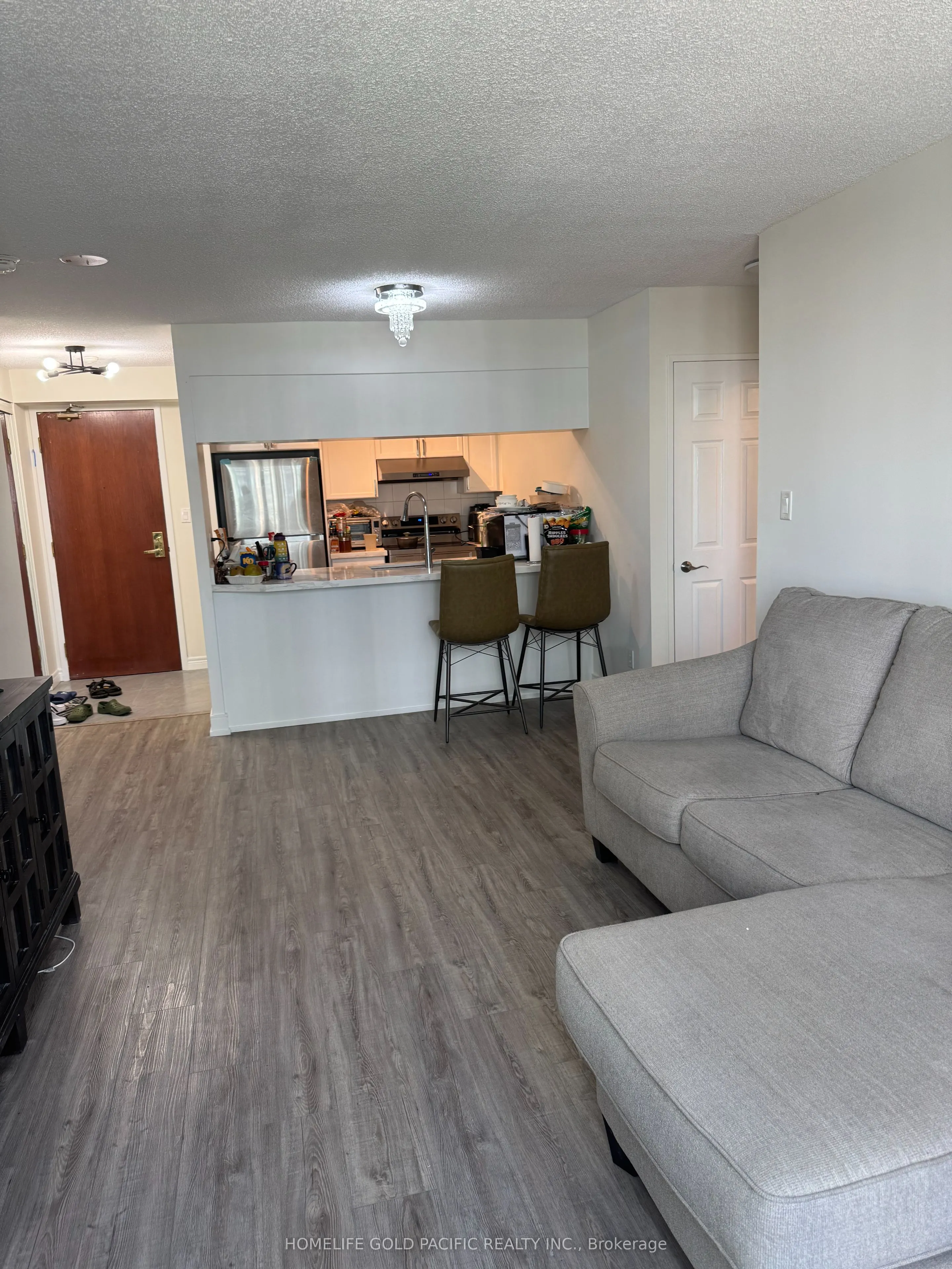 28 Empress Avenue, #1716