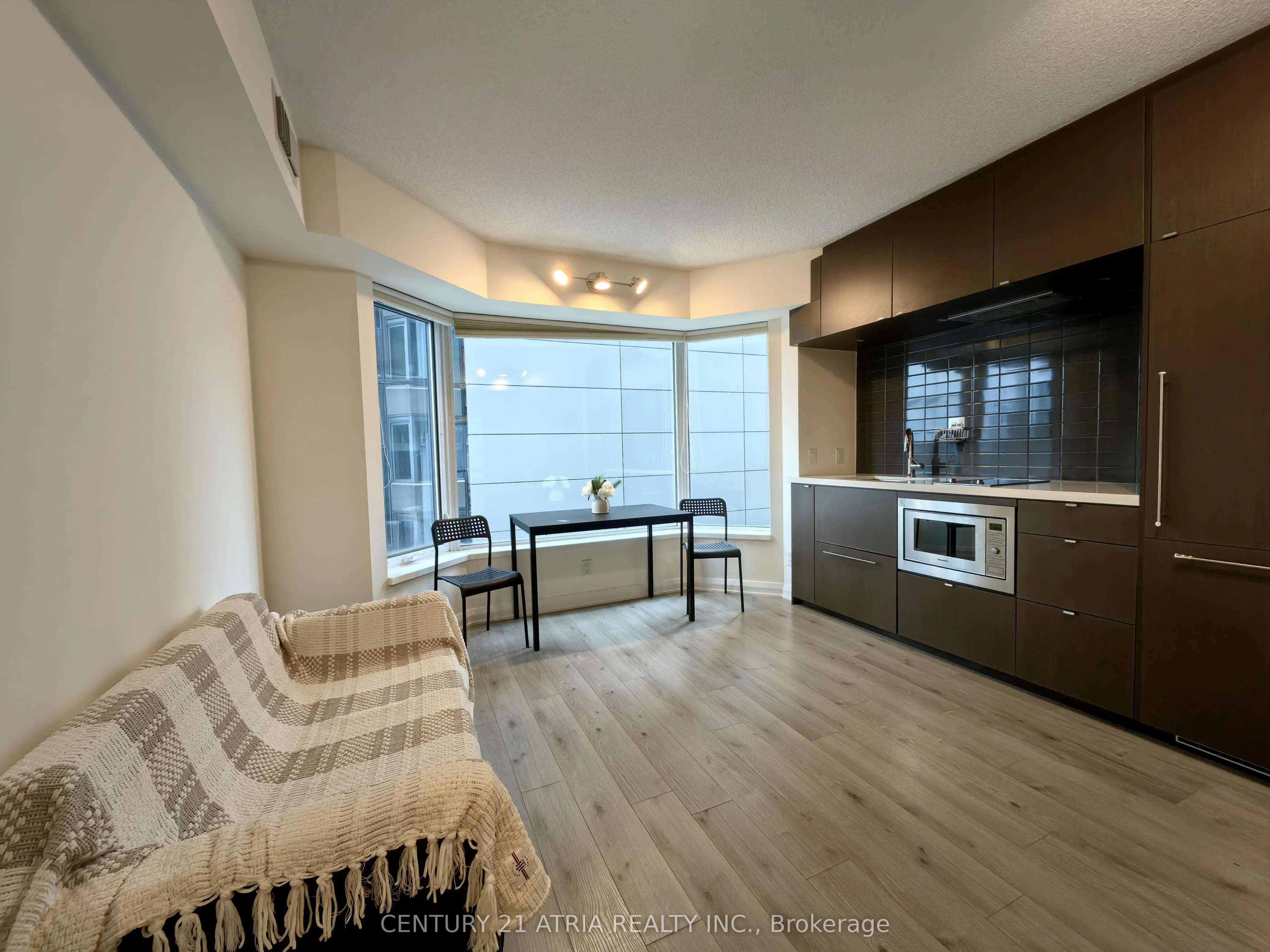 155 Yorkville Avenue, #605