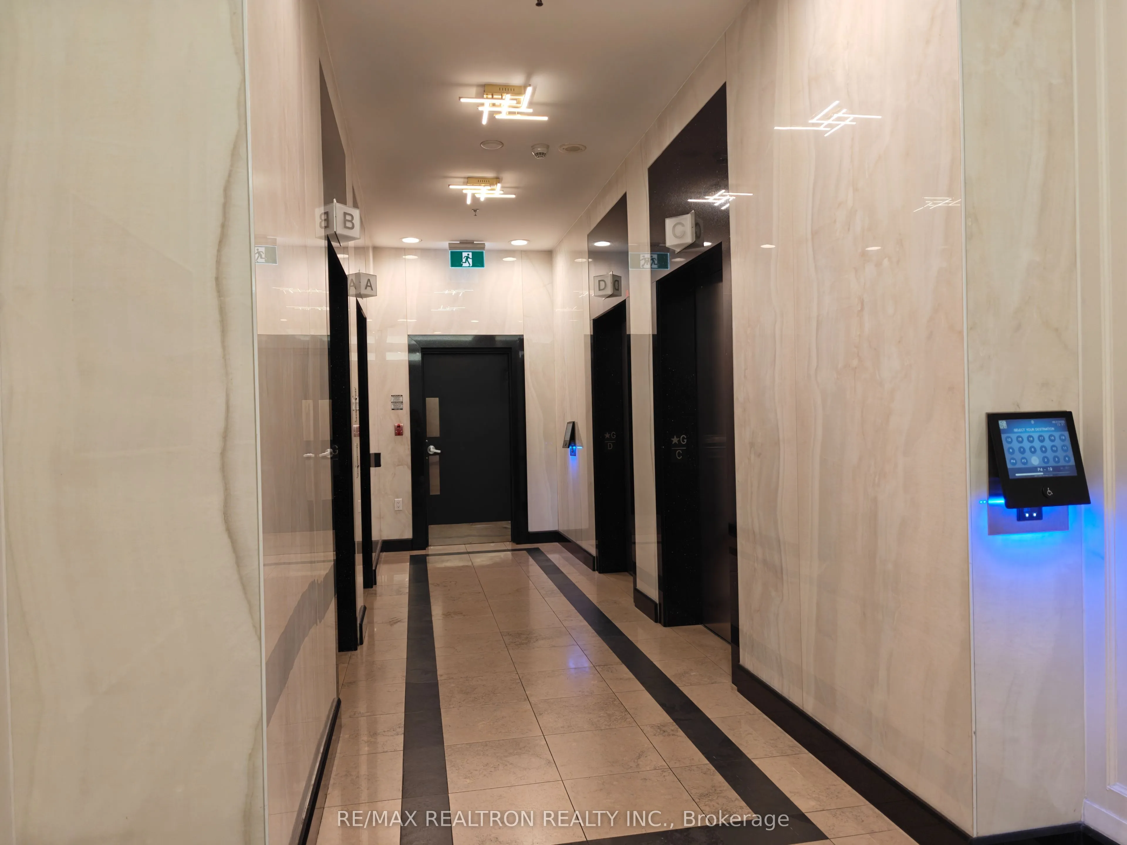 8 HILLCREST Avenue, #1611