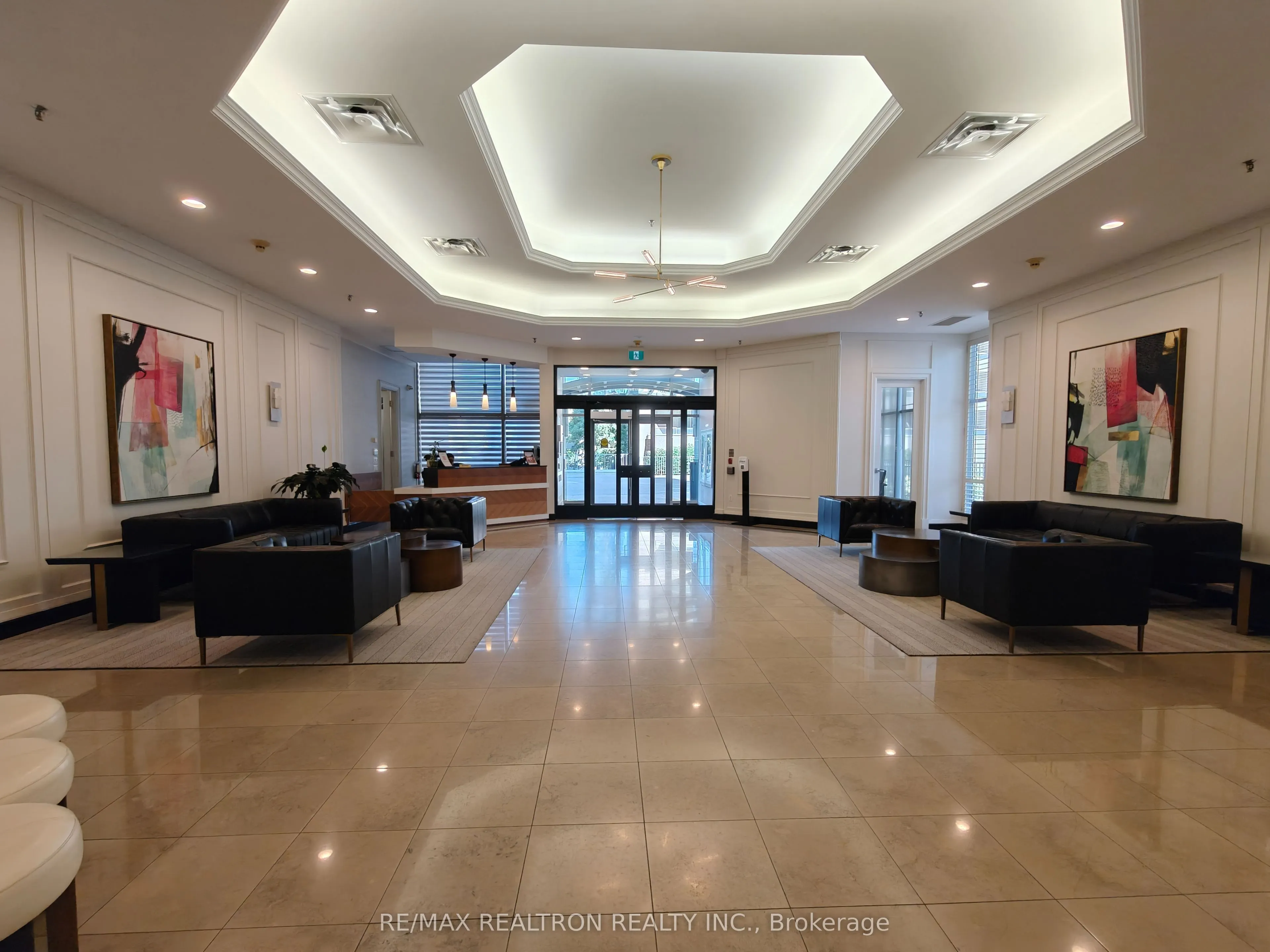 8 HILLCREST Avenue, #1611