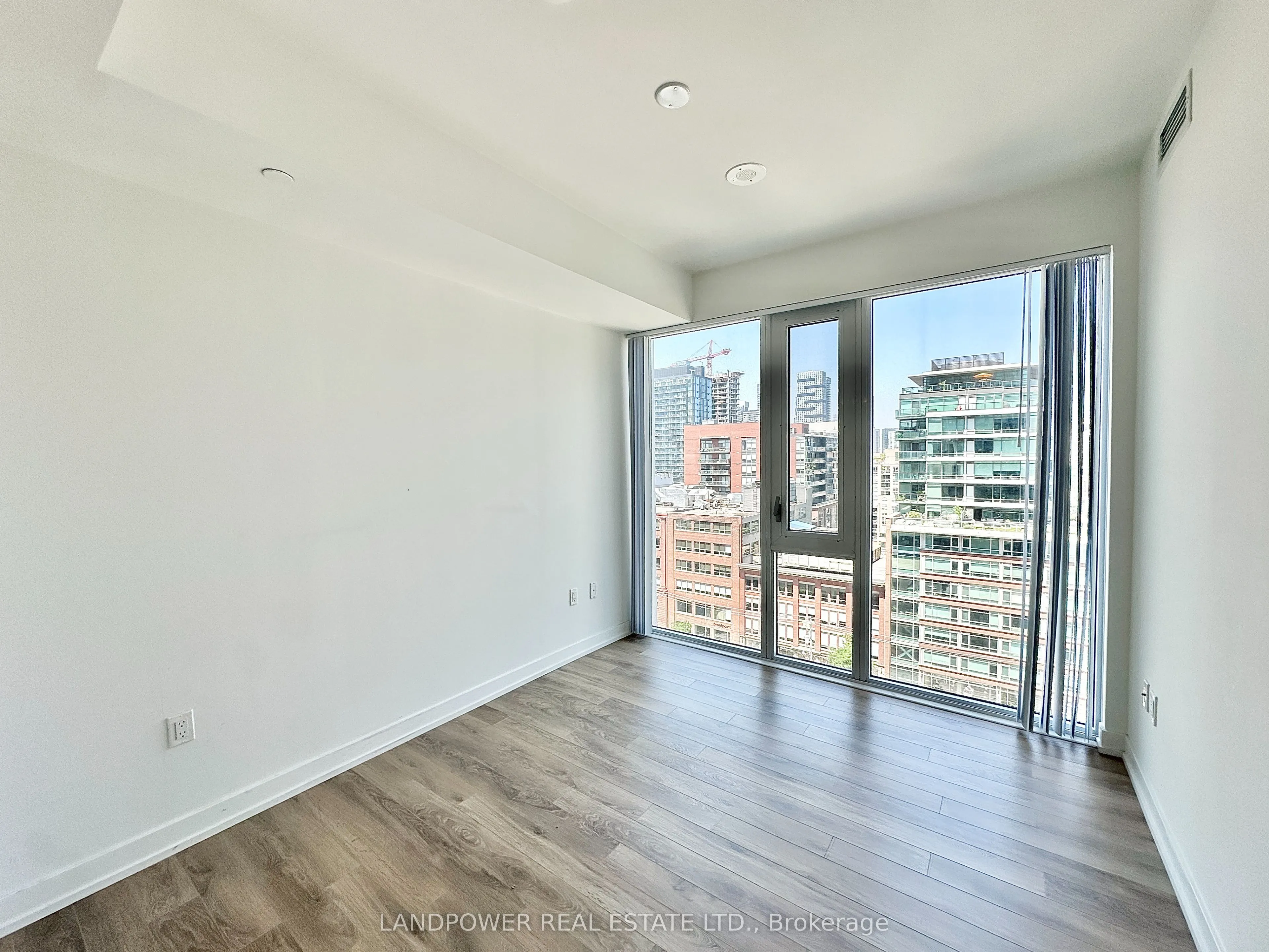 158 Front Street E, #1112